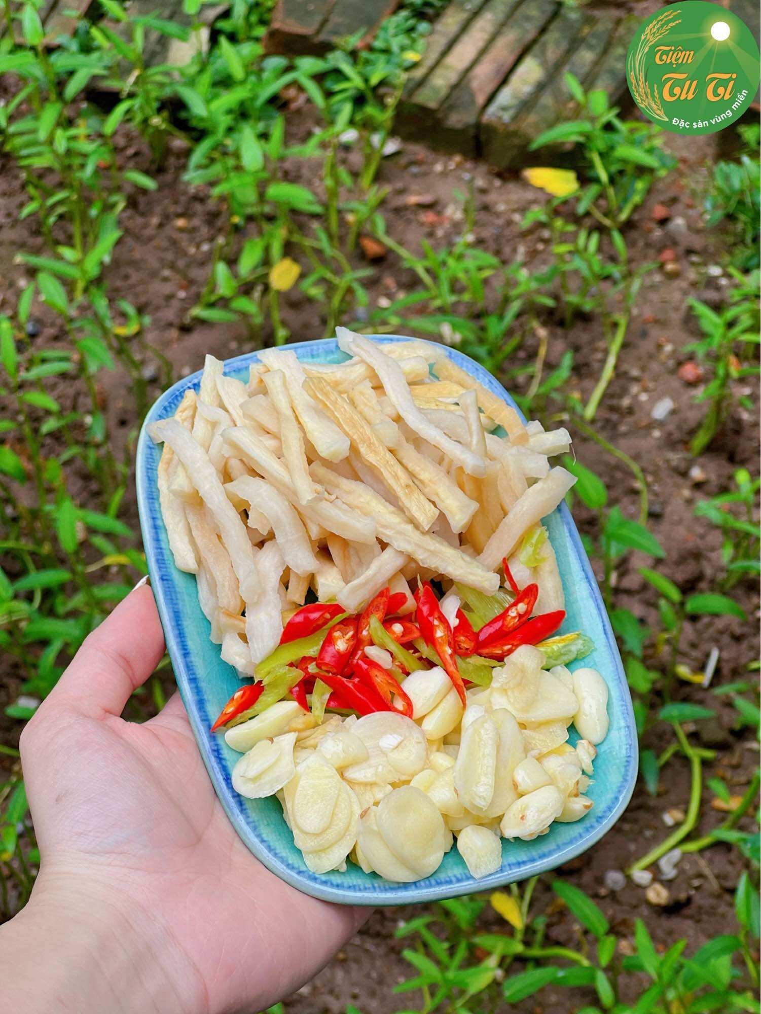 Củ Cải Muối Hũ 500g và 1kg - Loại ngon đặc biệt, giòn sần sật, thơm vị củ cải