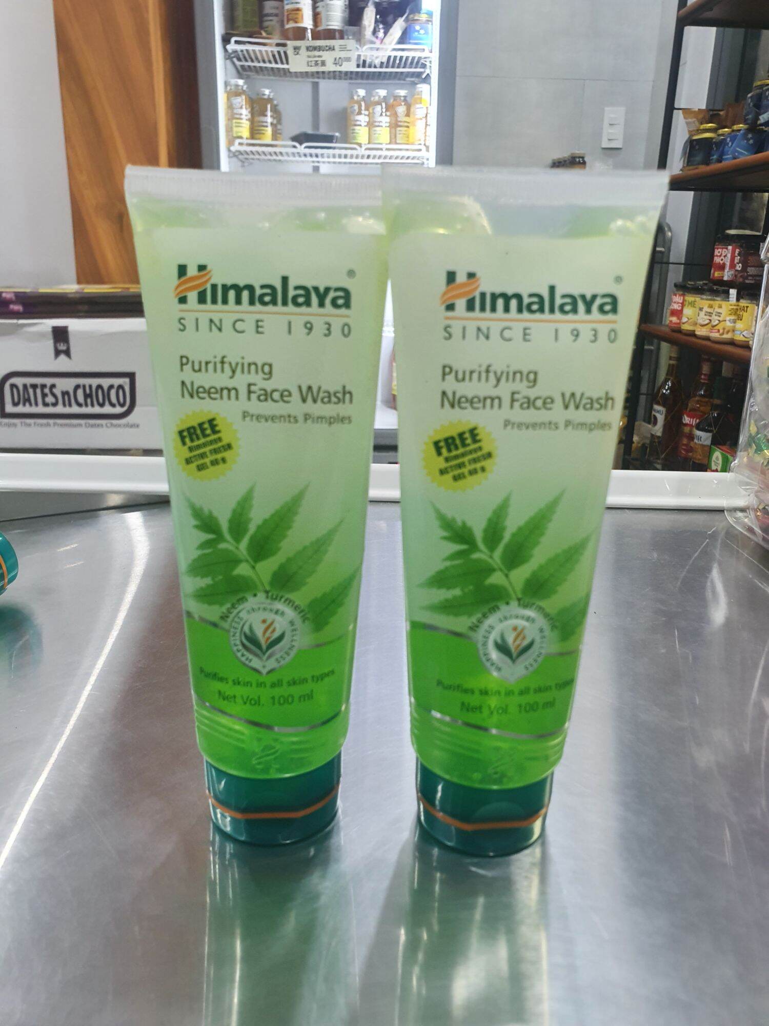 Sữa rửa mặt neem himalaya purifying neem face wash