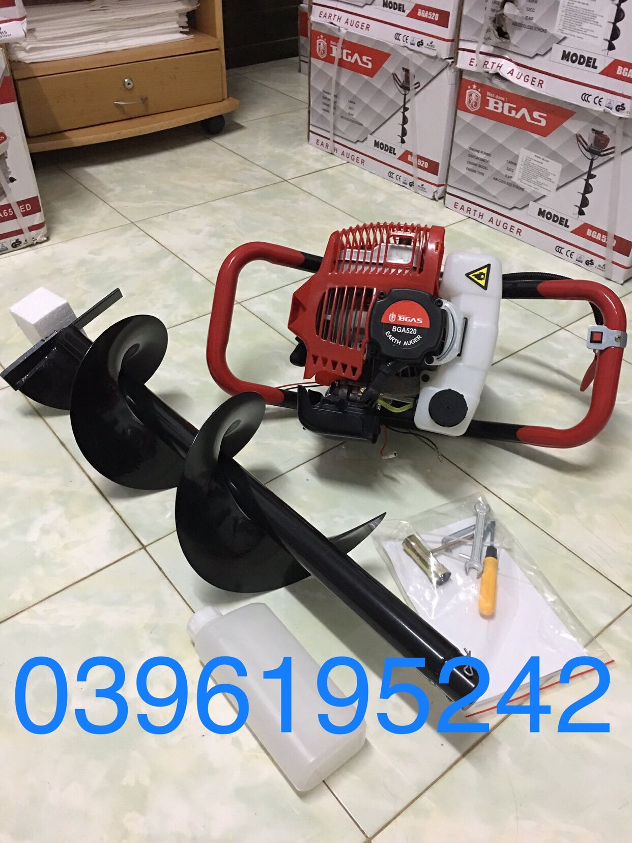 Máy khoan đất trồng cây BGAS520 tặng kèm mũi khoan 200mmx800mm