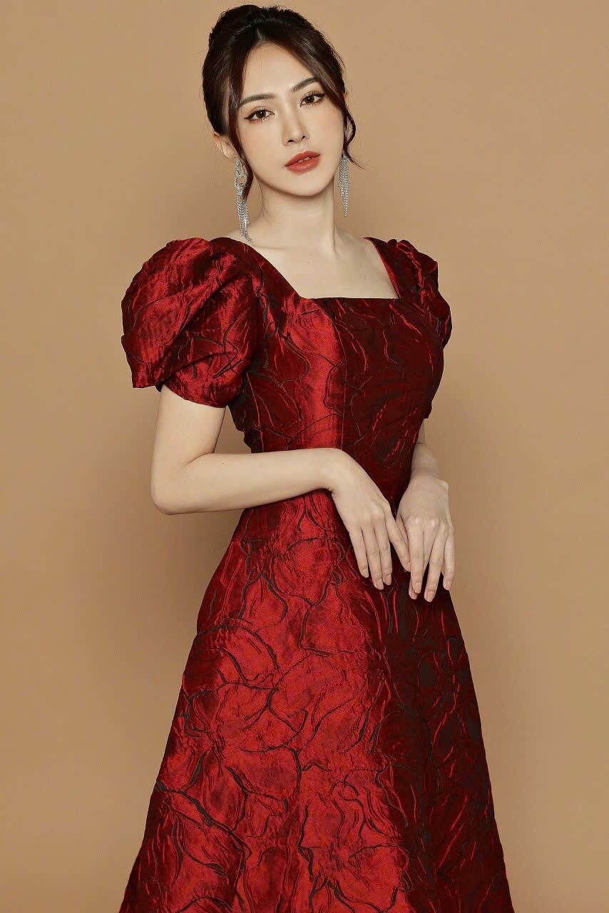 ĐẦM XÒE GẤM TAY BỒNG DỰ TIỆC SANG TRỌNG