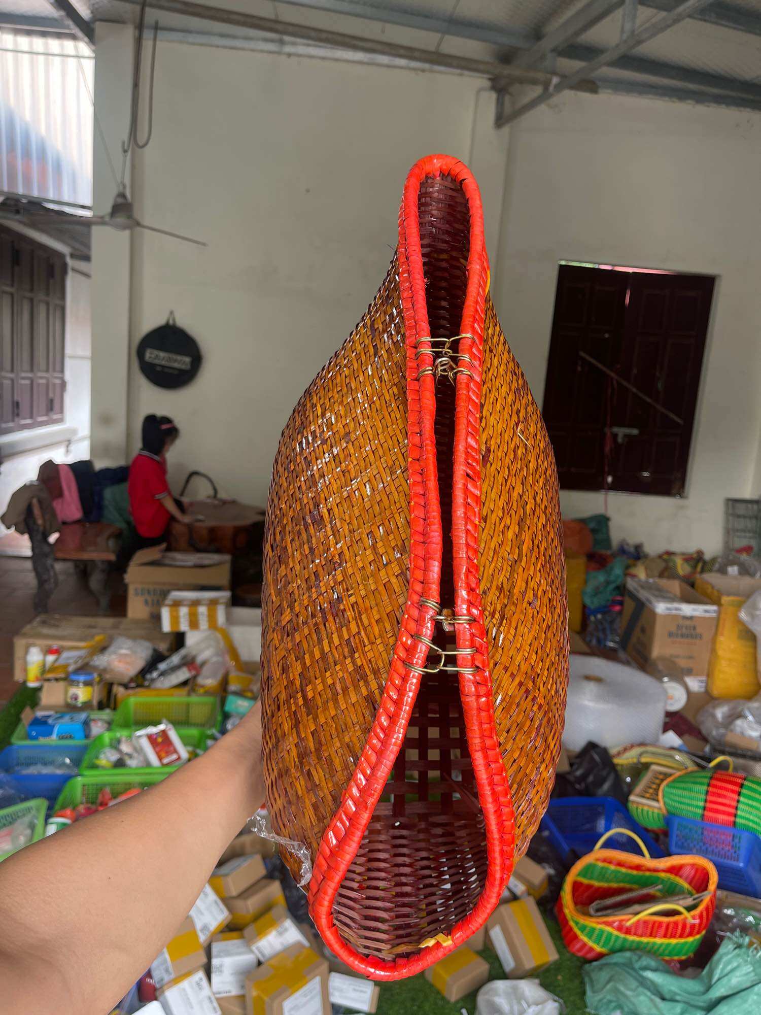 Làn tre dùng cho gà chọi