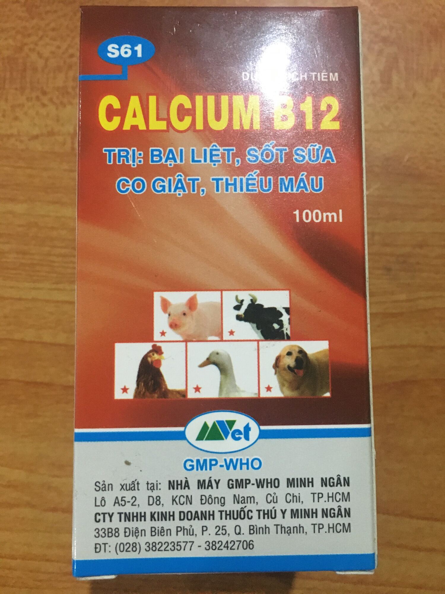 Calcium B12 100ml tri thiếu máu, co giật, sốt sữa.