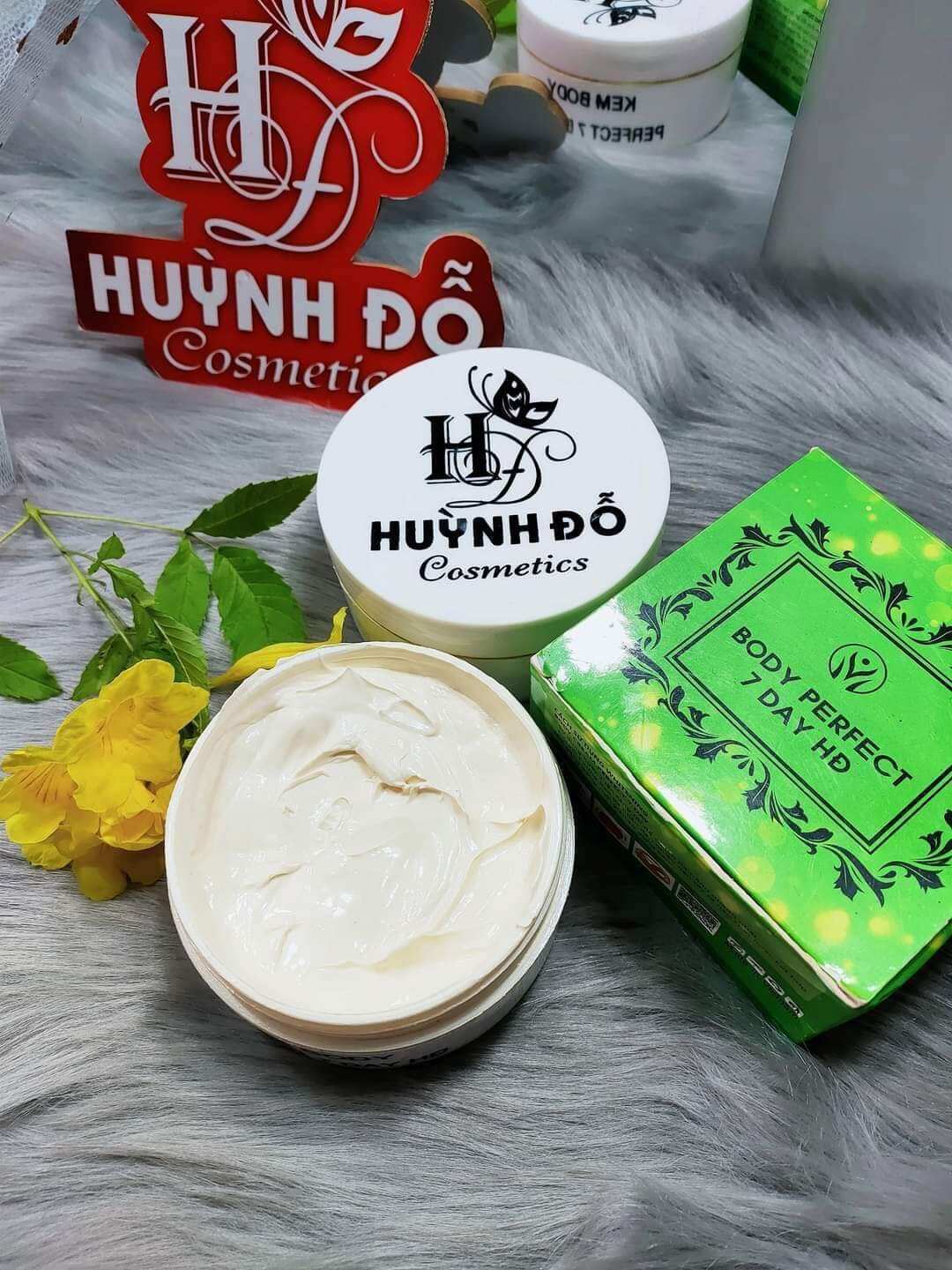 Body xanh đêm Huỳnh Đỗ