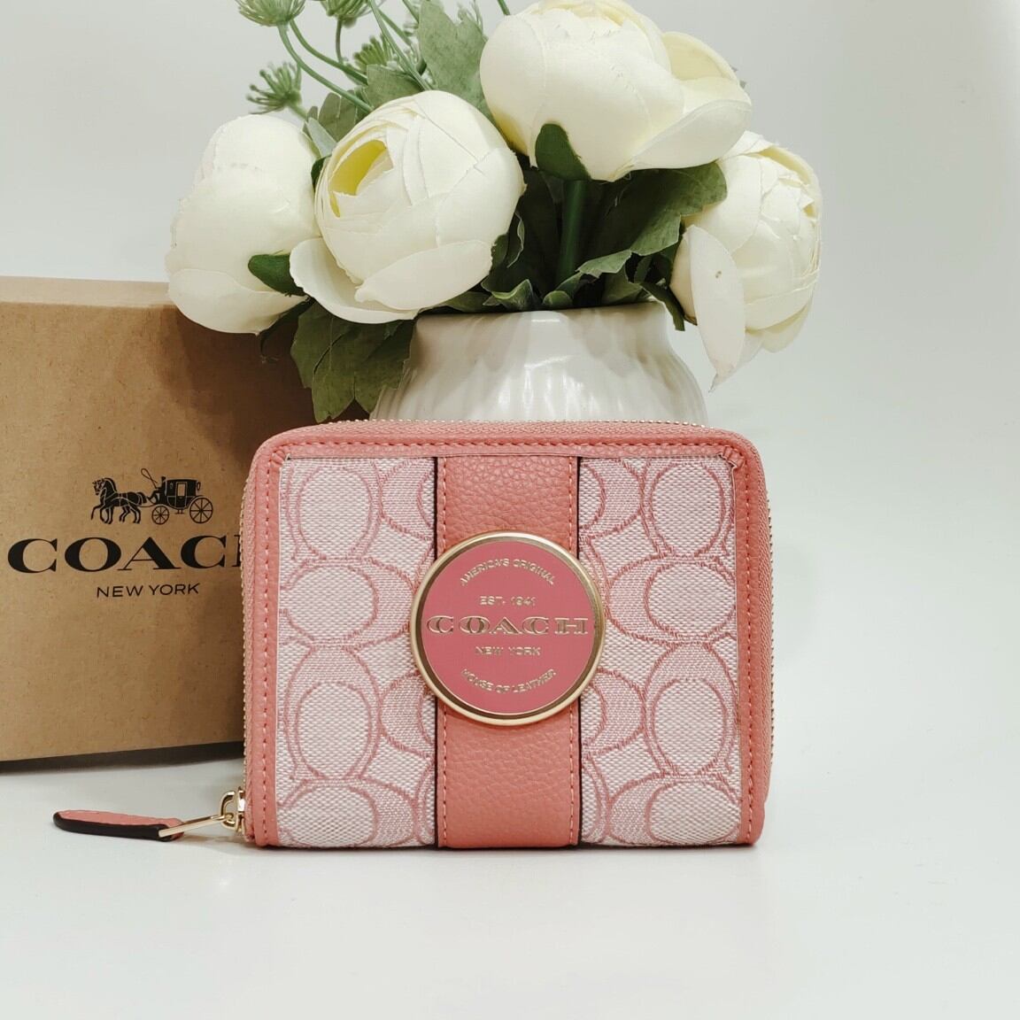 VÍ COACH - Lonnie Small Zip Around Wallet In Signature Jacquard siêu sang