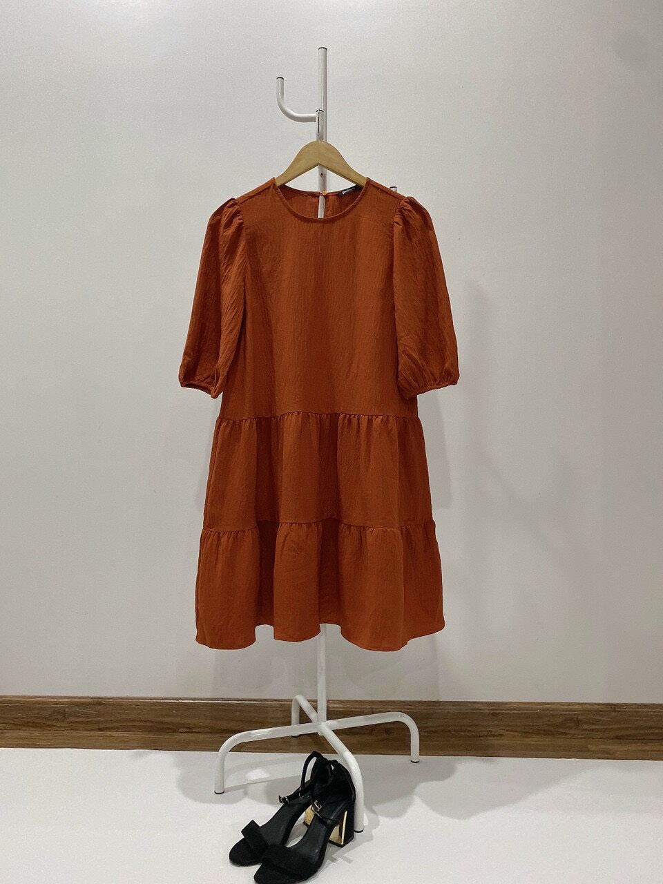 Váy Stradivarius vnxk