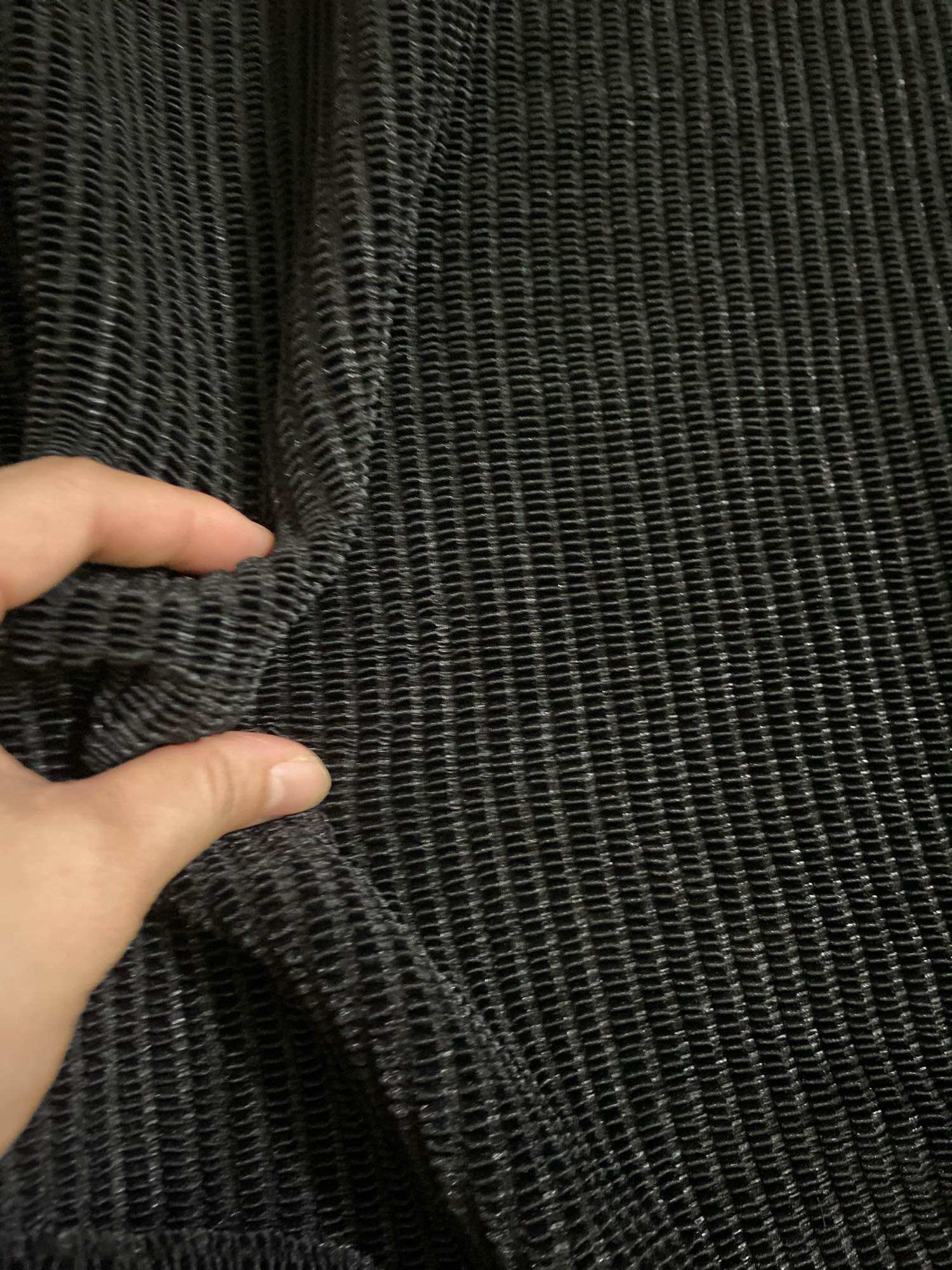 1m3 x 1m5 vải thun dập ly màu đen kít đẹp