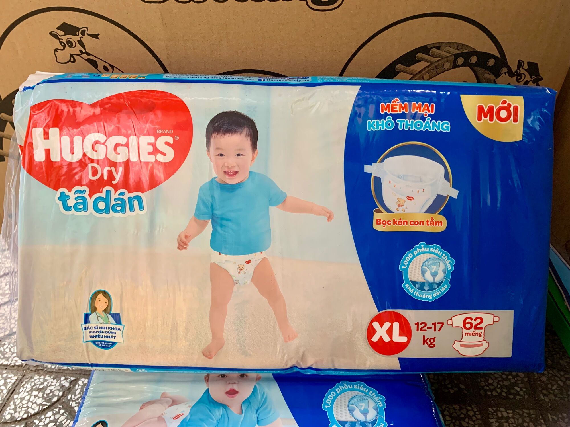 Tã Dán Huggies Size XL 62 Miếng 11 đến 16kg