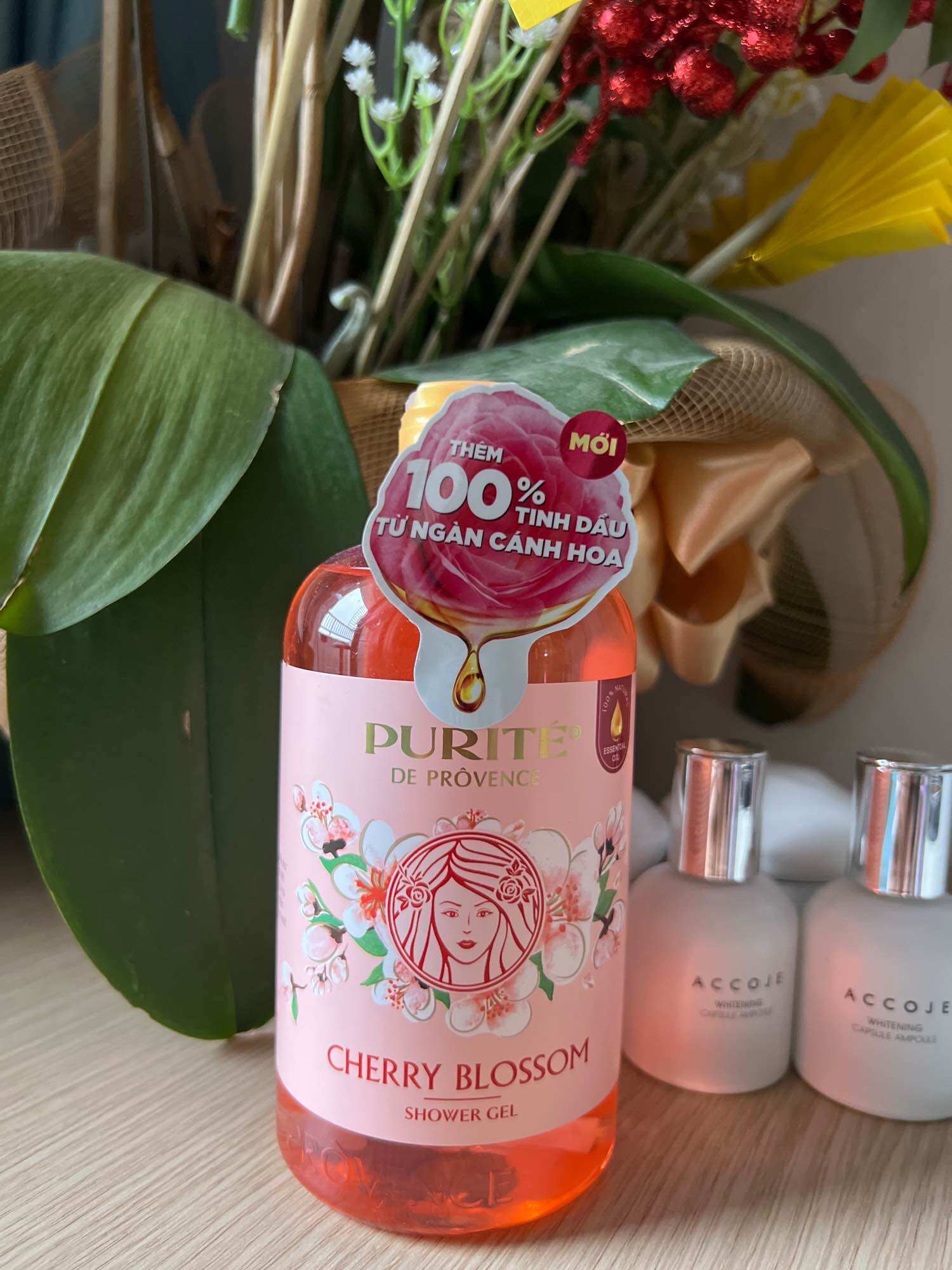 Sữa tắm Purite hoa anh đào 500ml( tặng kèm dây ST Enchanteur)