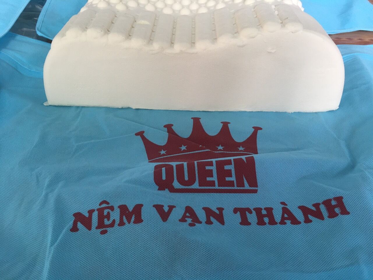 Gối Cao su Massage Vạn Thành size 40x60x12cm