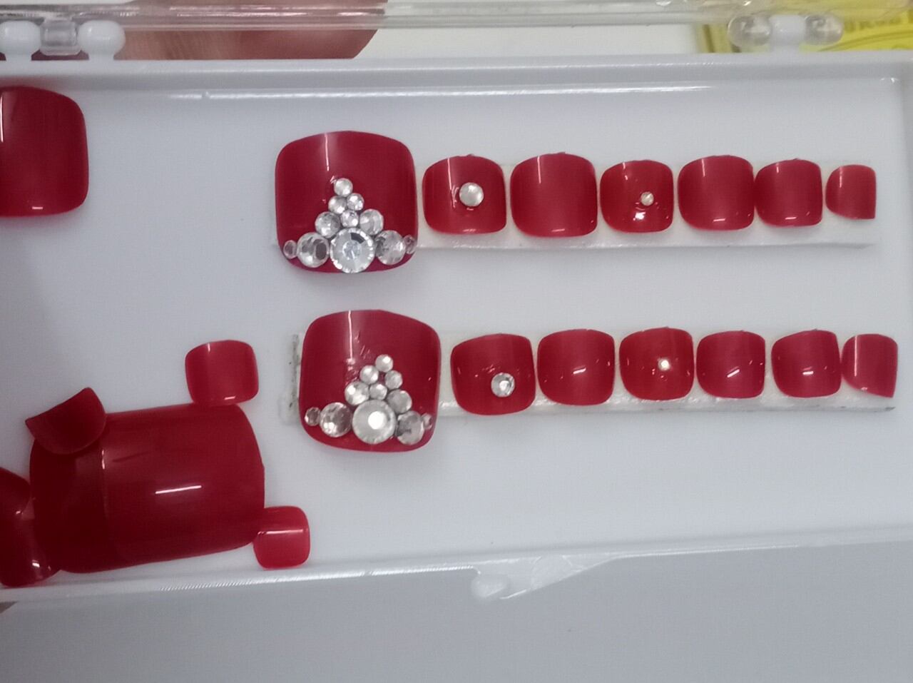 Set 24 móng chân đỏ cherry sang chảnh MS 040