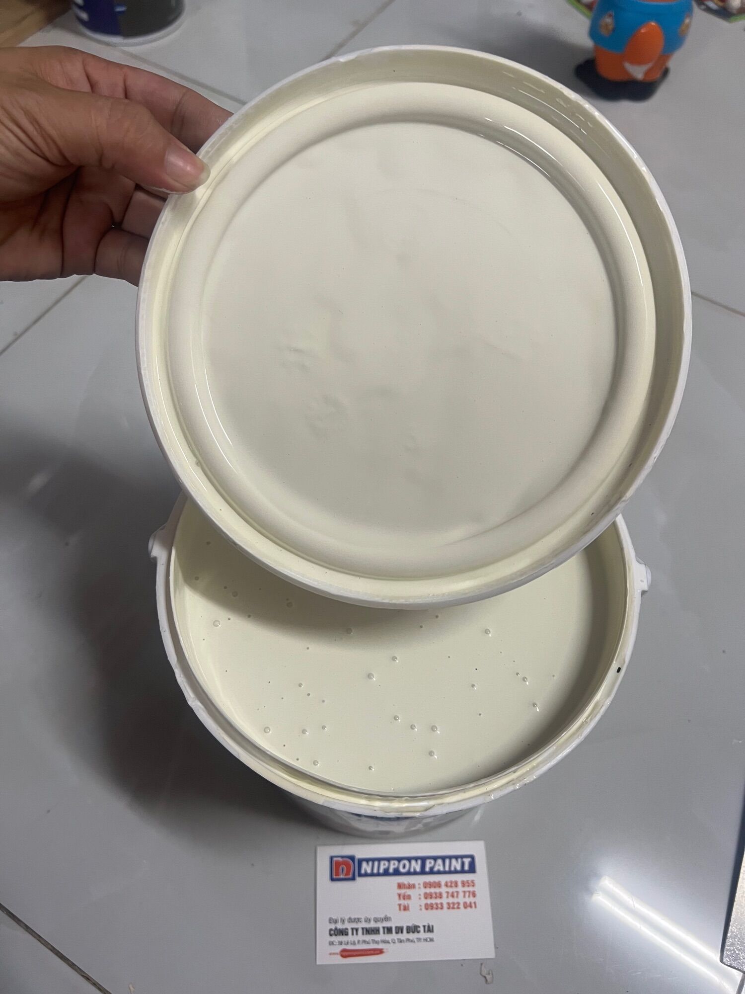 Sơn Kem trắng hàng cao cấp 5kg Nippon chính hãng Nhật bản
