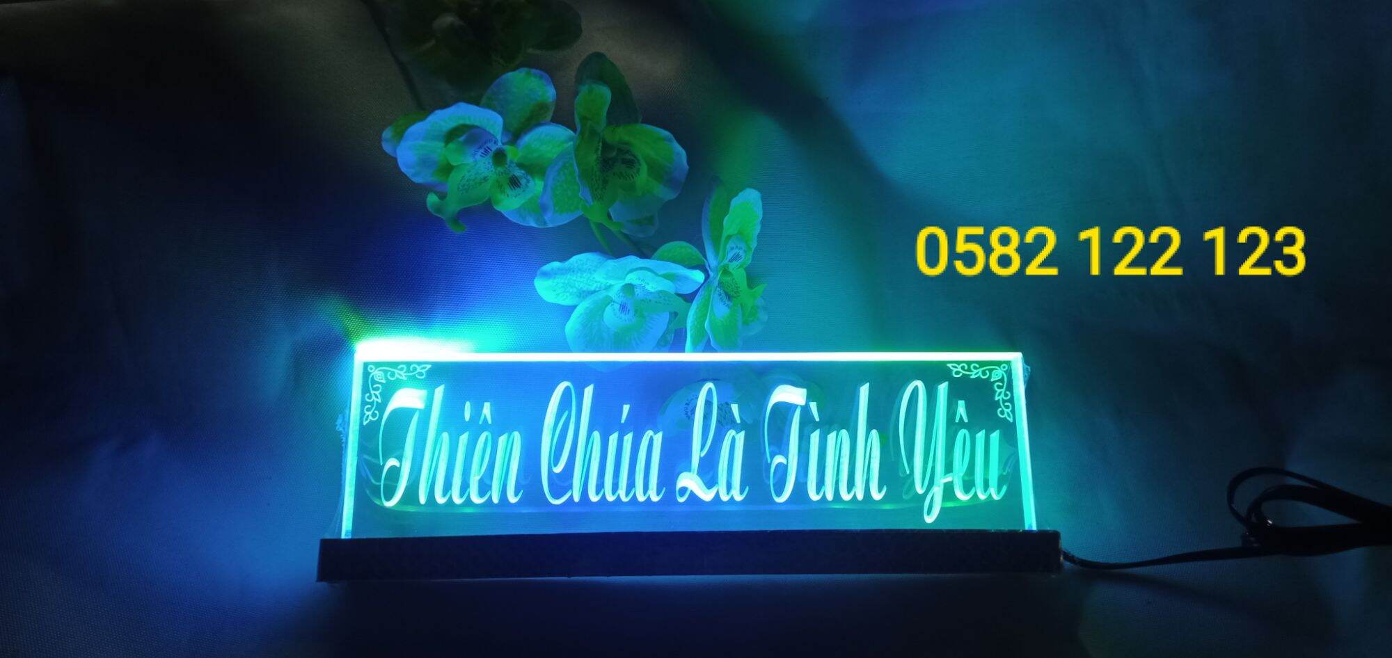 Chữ điện -thiên chúa là tình yêu- 30,40,50cm