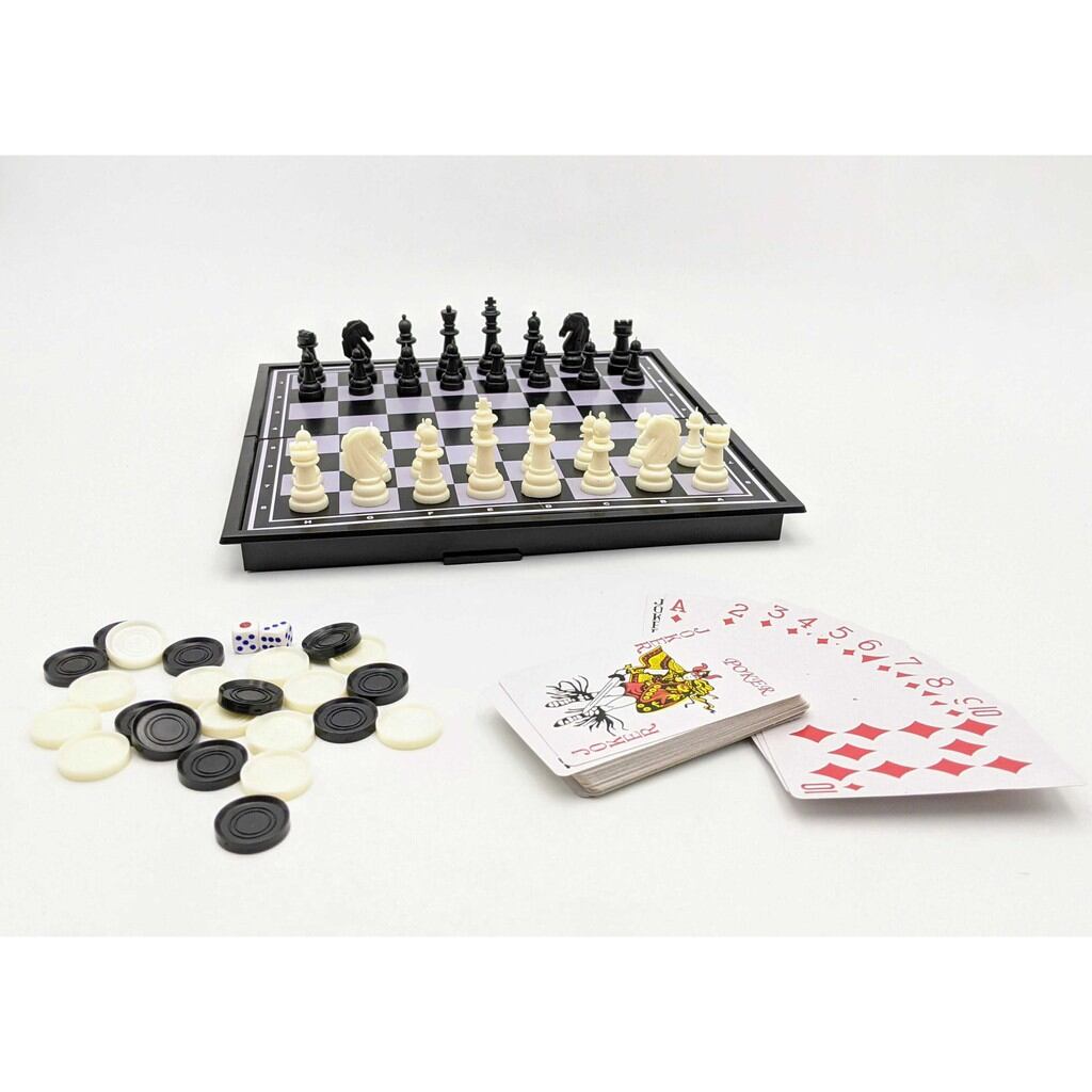 Bộ cờ vua 3 trong 1 - Cờ vua, cờ đam, bài tây - Trò chơi bộ cờ Vua Quốc Tế 3 in 1 đế nam châm bằng nhựa 9888A là một trò chơi nổi tiếng trên thế giới