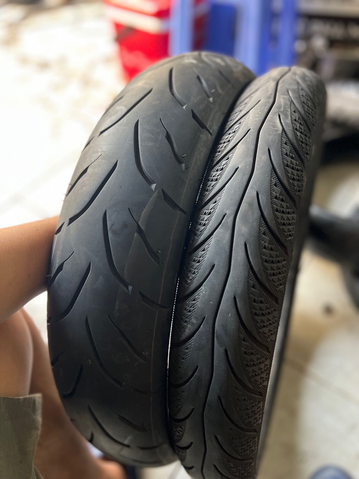 Cặp vỏ exciter 150, cặp vỏ winner, cặp vỏ exciter 155, maxxis, chengsin, dunlop, irc, 90/80-17 và 120/70-17, 120 70 17, 90 80 17 hàng tháo xe 99%. vỏ xe chính hãng