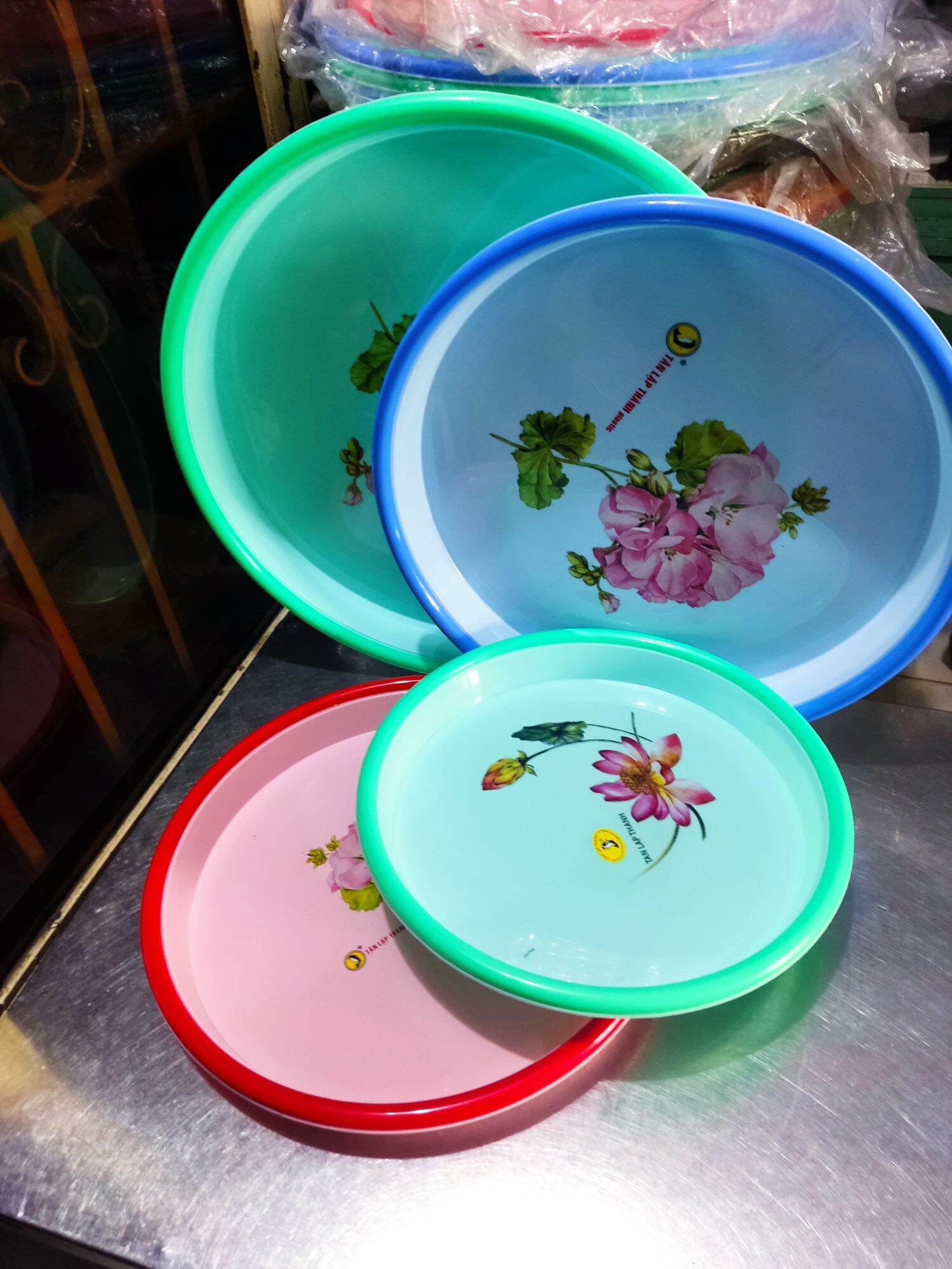 Mâm nhựa tròn viền cao nhựa tân lập thành
