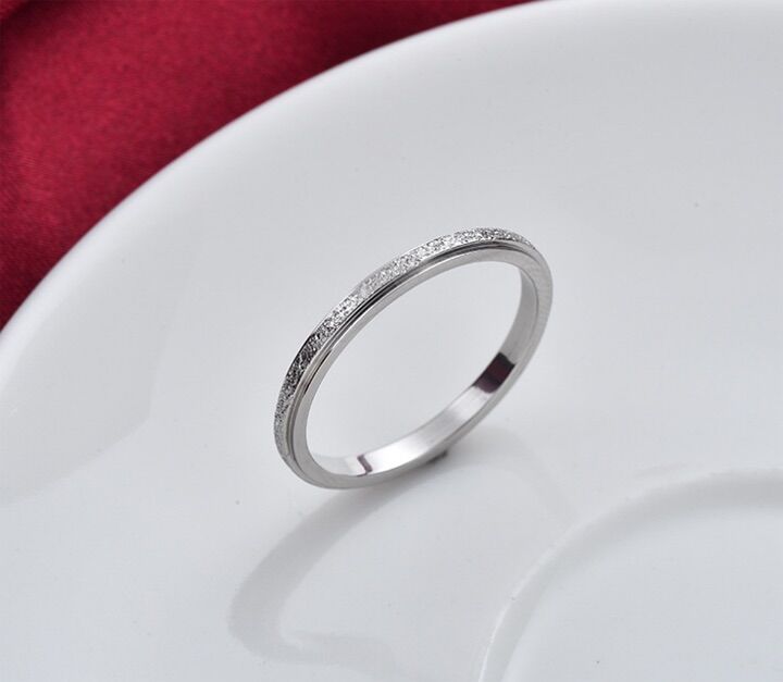 Nhẫn titan phun cát bảng mỏng không đen