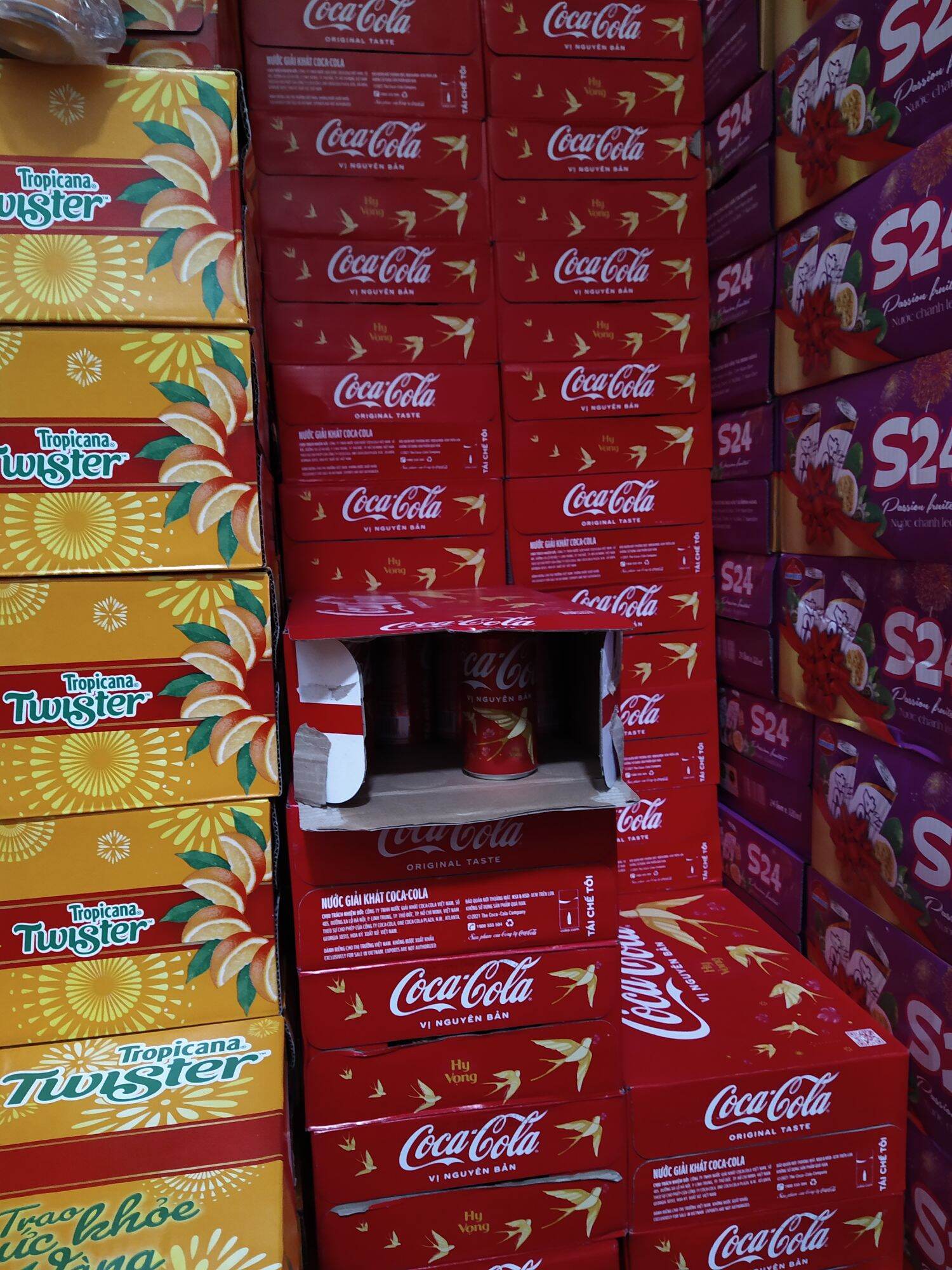 Thùng coca lon nhí, 24 lon x 235ml