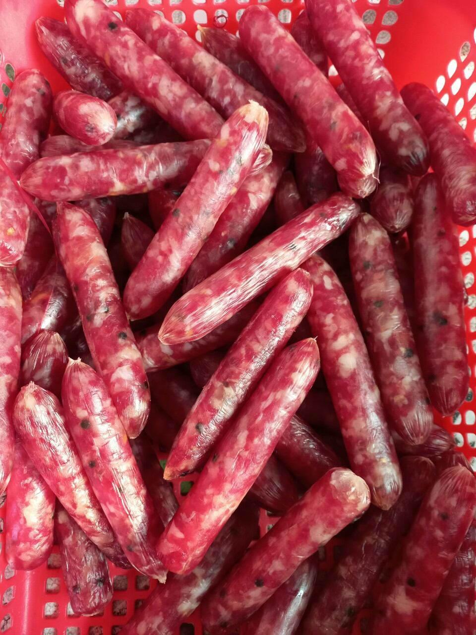 Lạp xưởng nhà làm 180k/kg