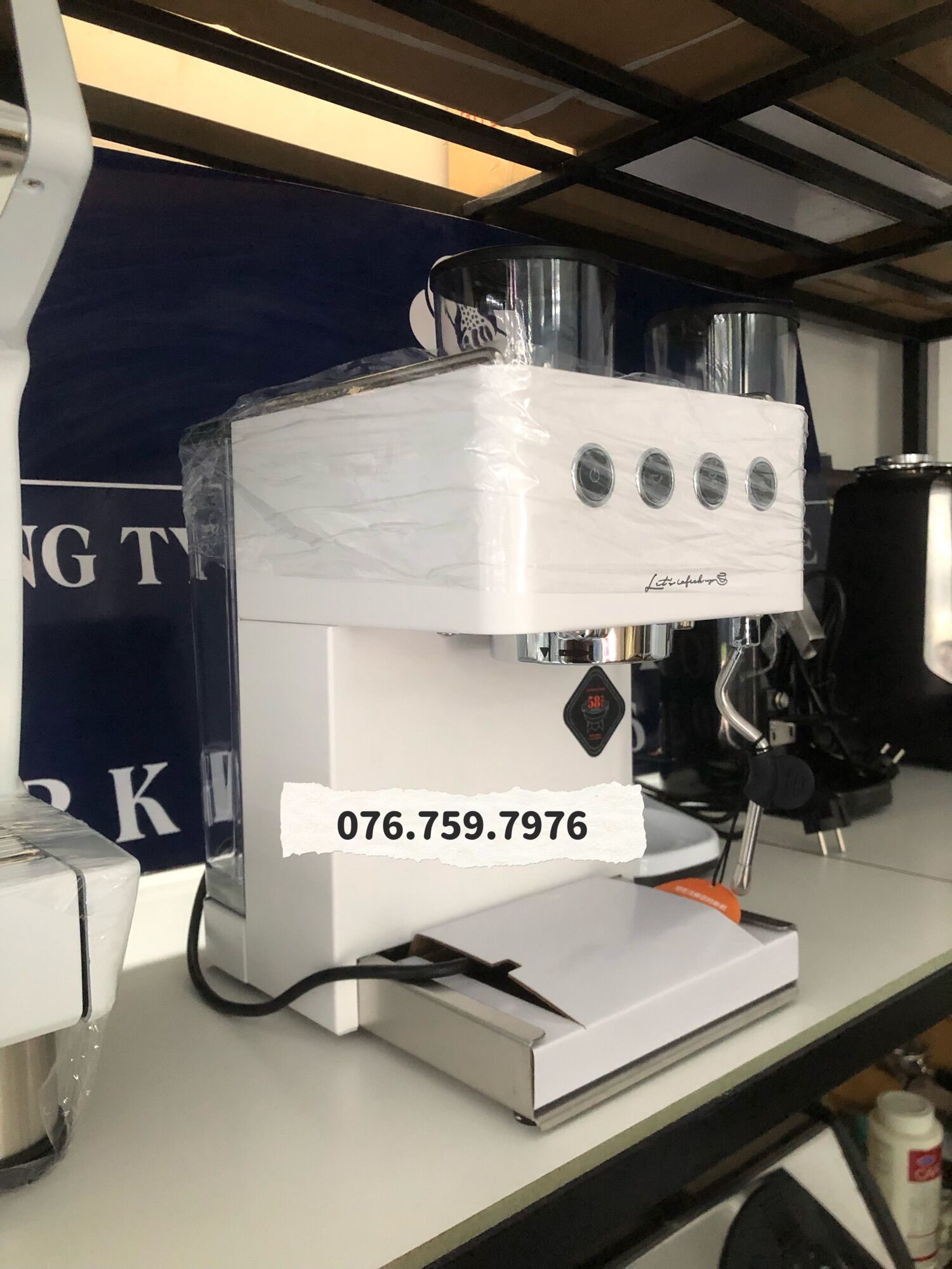 MÁY PHA CÀ PHÊ 3005E TRẮNG_CÔNG SUẤT 80 LY/ NGÀY_GỌN BỀN ĐẸP