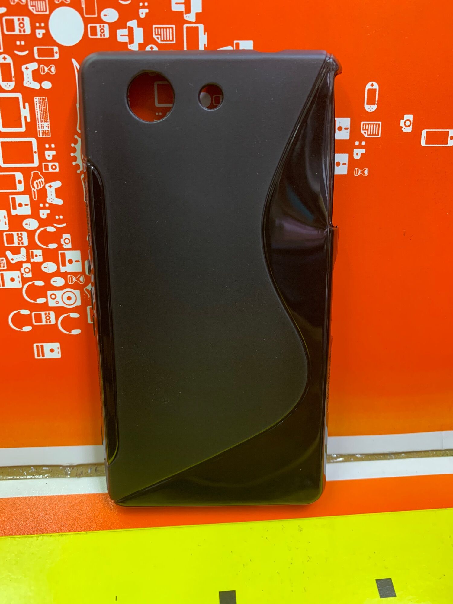 Ốp lưng Sony Z3 Mini dẻo đen hàng xịn