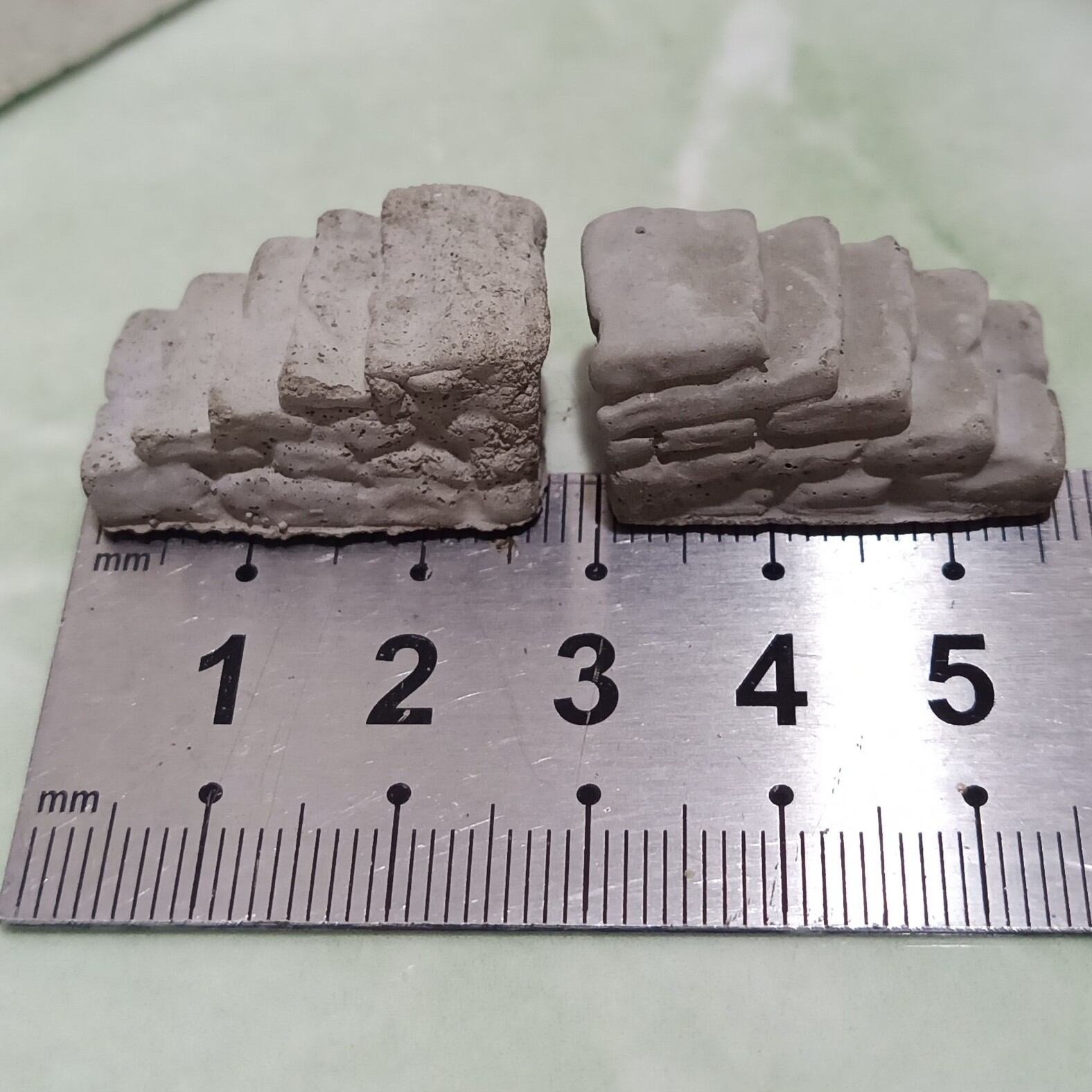 Phụ kiện tiểu cảnh bậc thang đá(nhỏ,to)