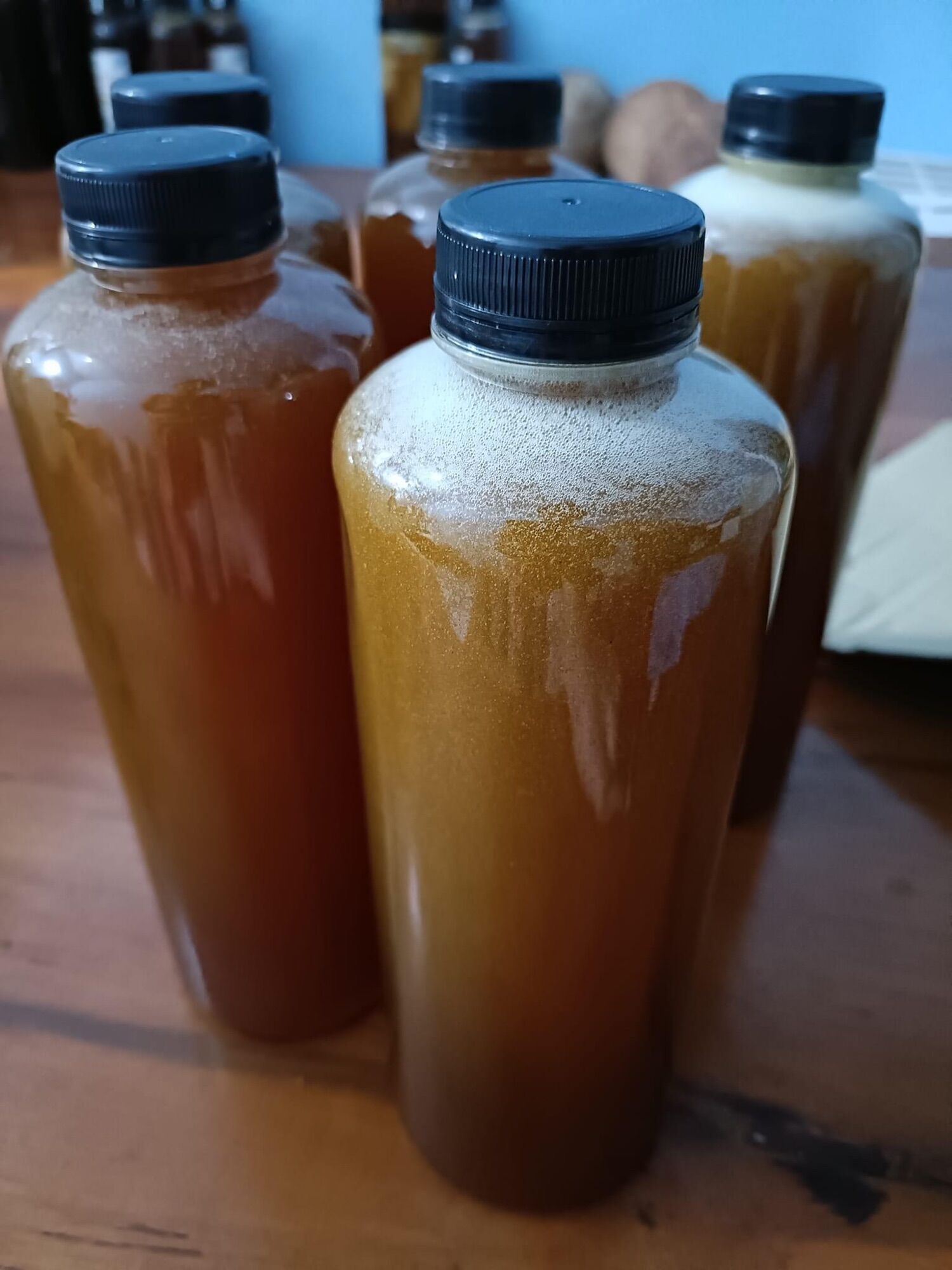 Mật ong rừng nguyên chất
