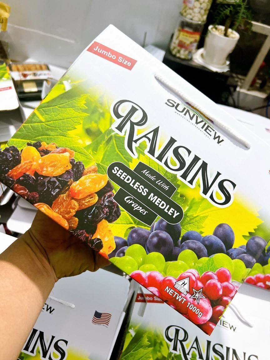 nho khô Mỹ Raisins hộp 1kg có tặng kèm túi