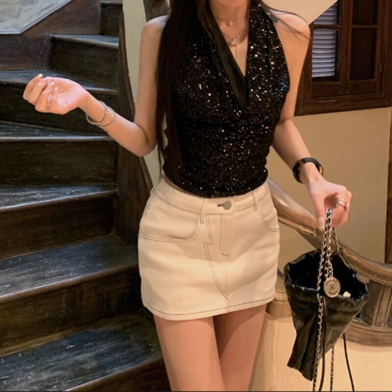 Áo kim sa cổ đổ hở lưng
