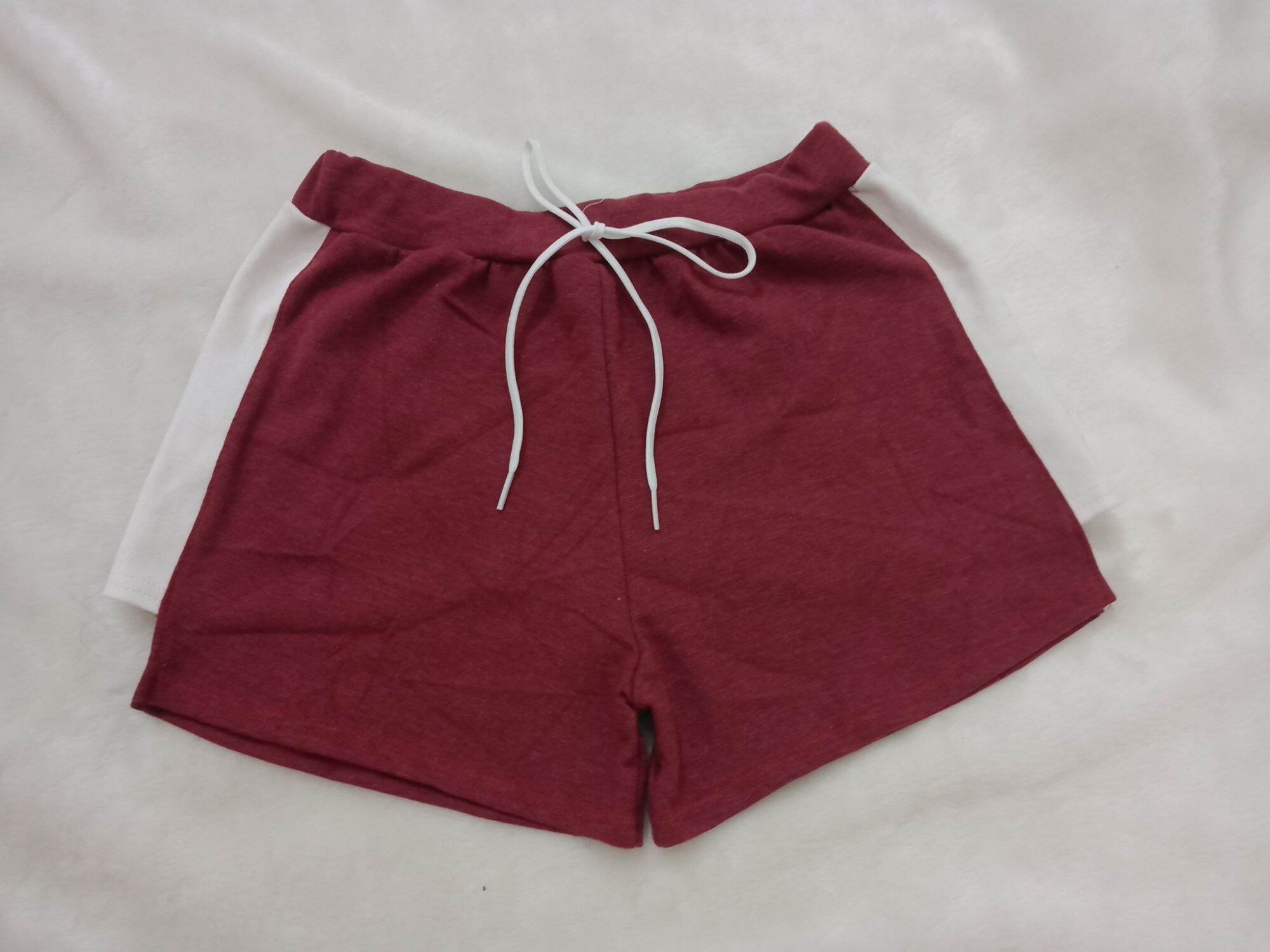 Quần short nữ phối sọc sườn thể thao