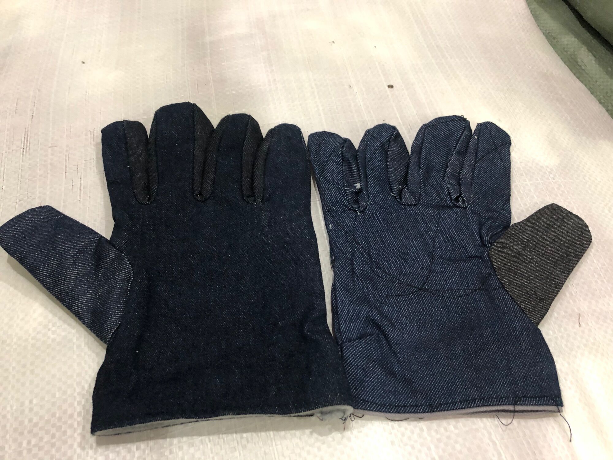 Găng tay vải jean 10đôi 80.000đ