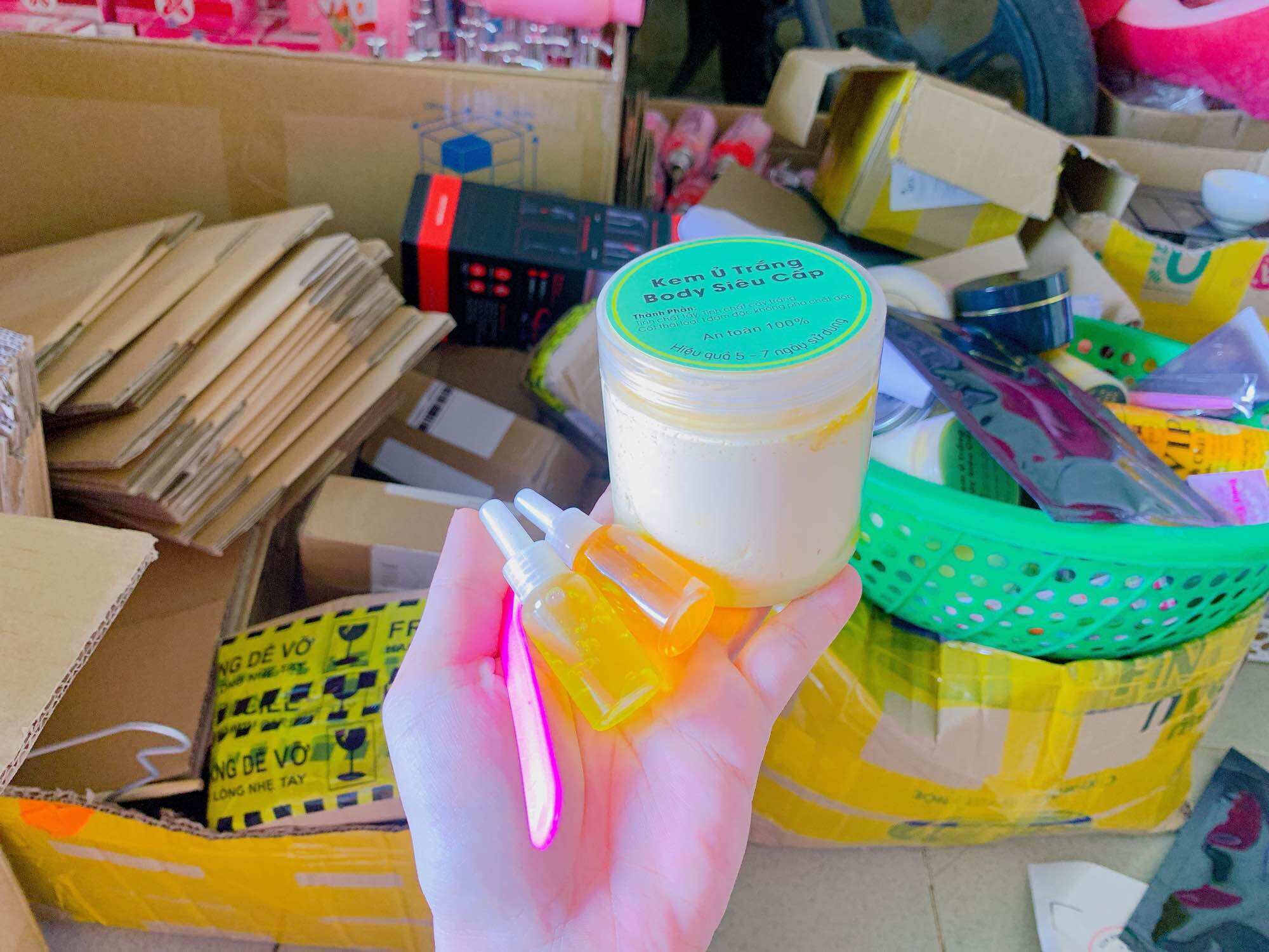 Kem Ủ Trắng Body Siêu Cấp ( chuẩn xịn cốt thái mix tinh chất )