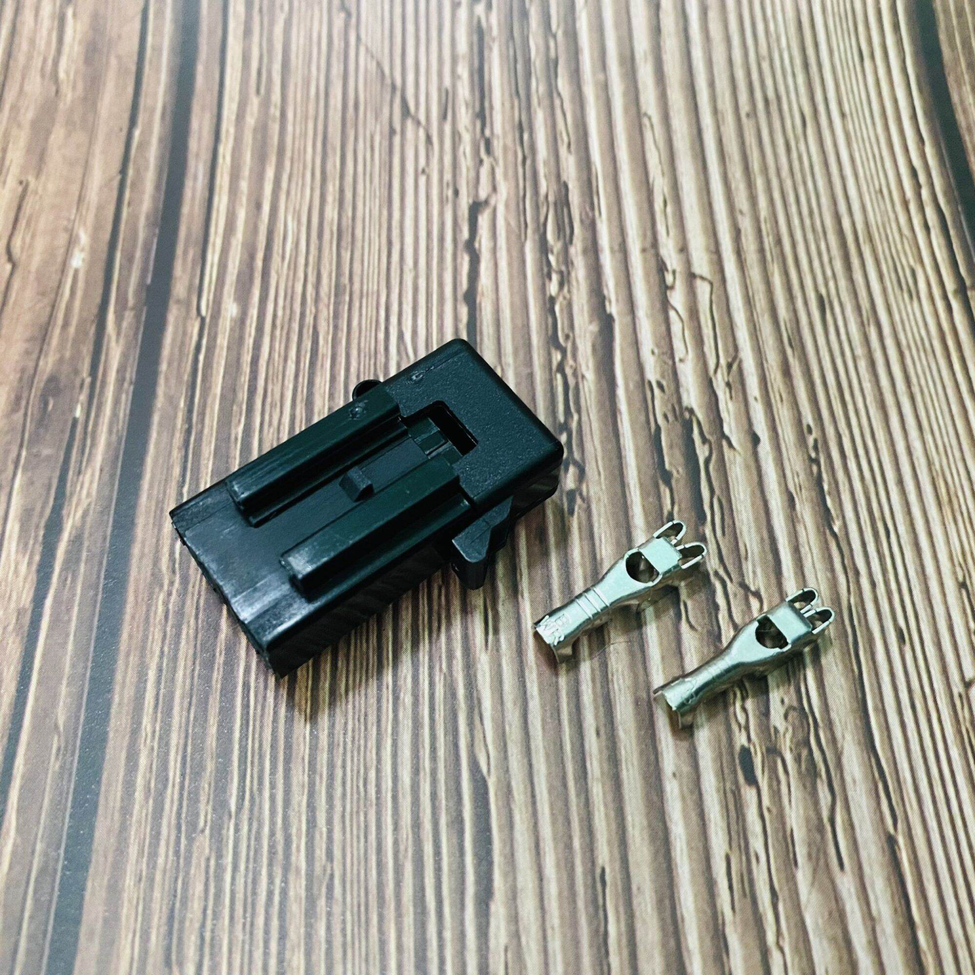 Hộp cầu chì Đen cho oto xe máy 10A