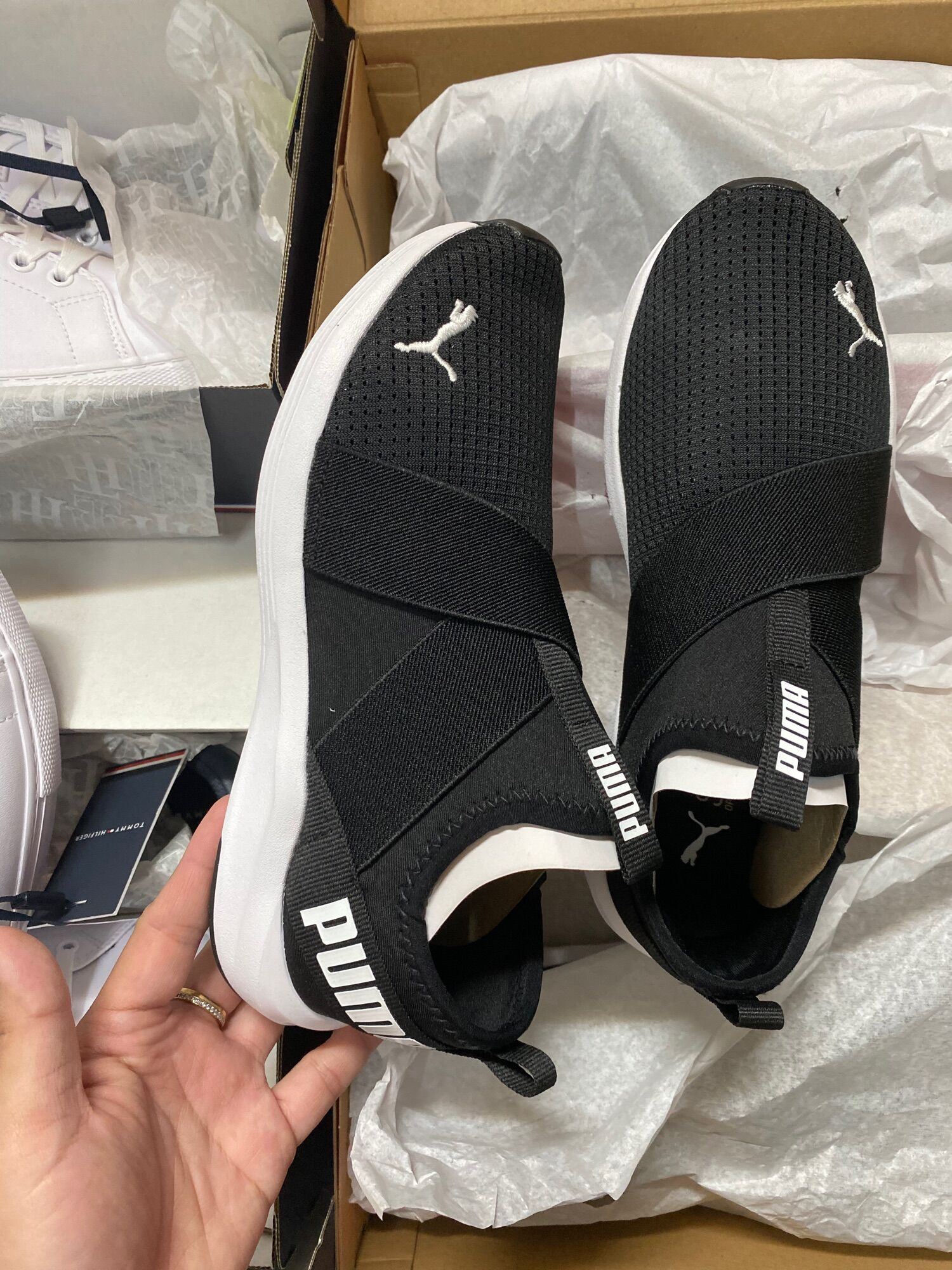 Giày thể thao Puma Prowl Slip On Wns