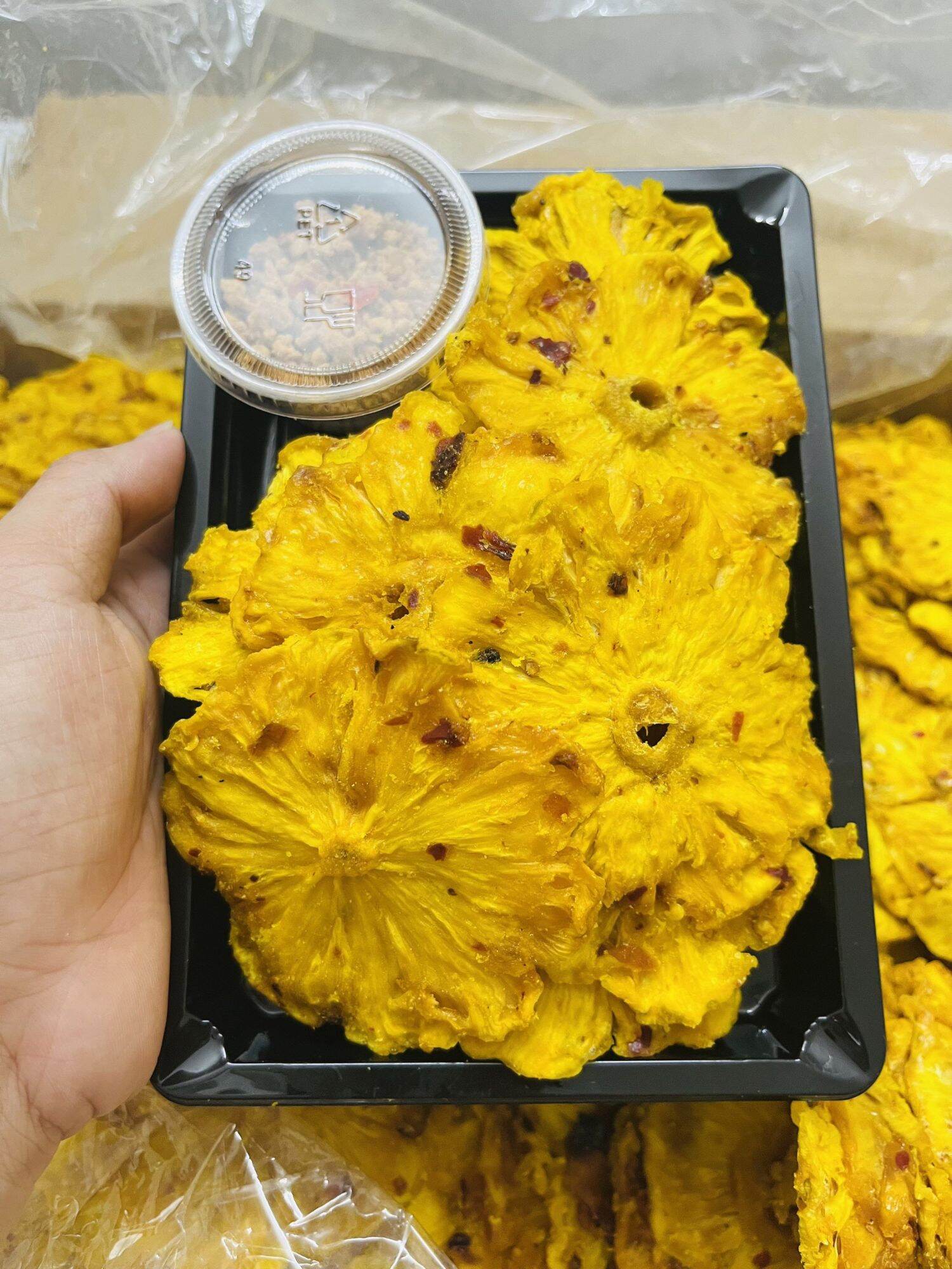 THƠM SẤY MUỐI ỚT/ Ô MAI CAY khay 300g