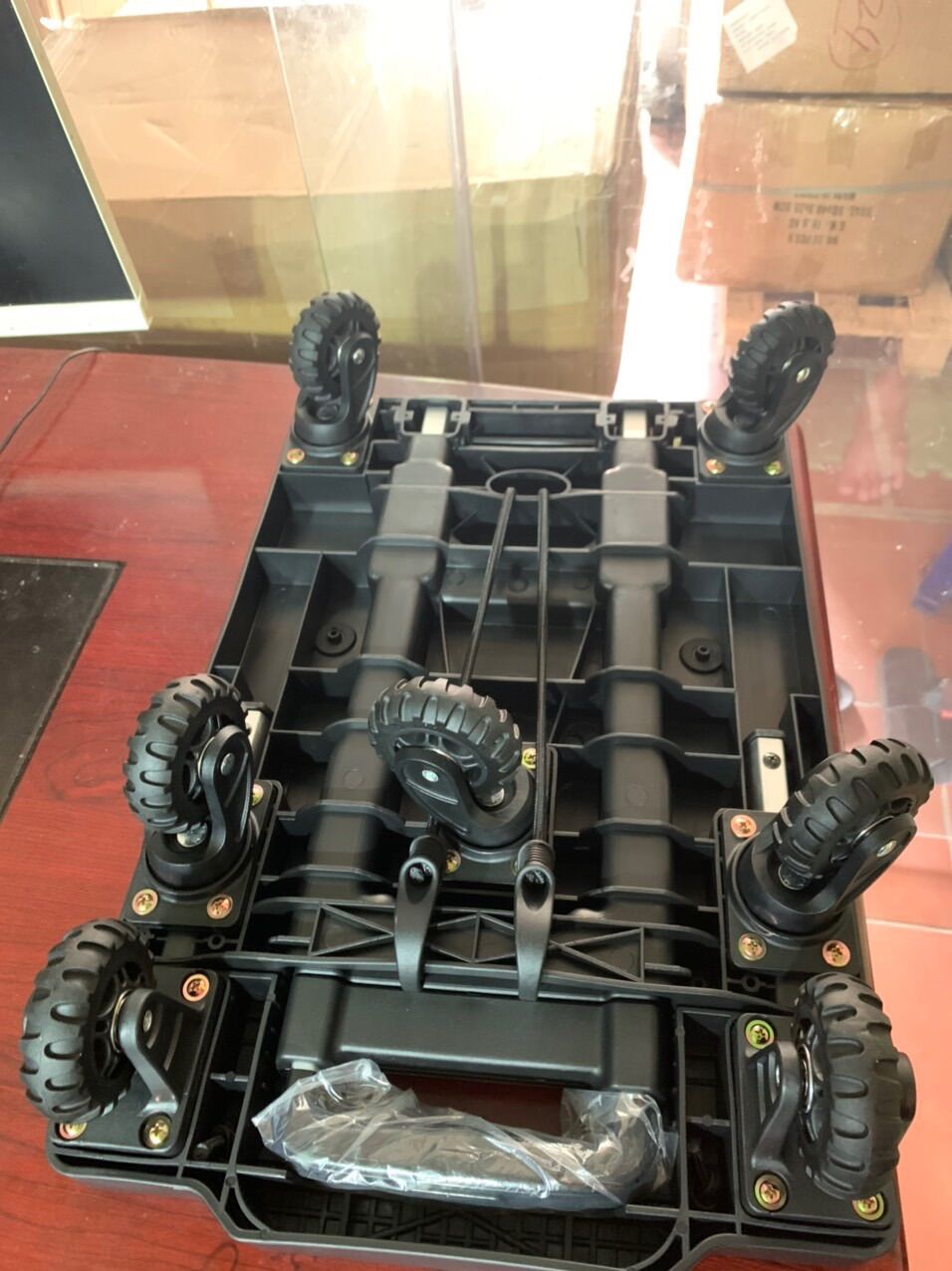 XE ĐẨY HÀNG 7 BÁNH SIÊU GẬP GỌN