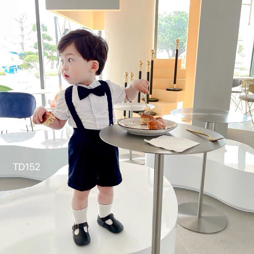 (SALE) Set yếm công tử bé trai