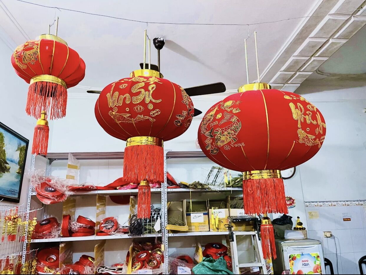 Đèn lồng vải nhung treo tết lễ hội size 60cm 80cm 100cm