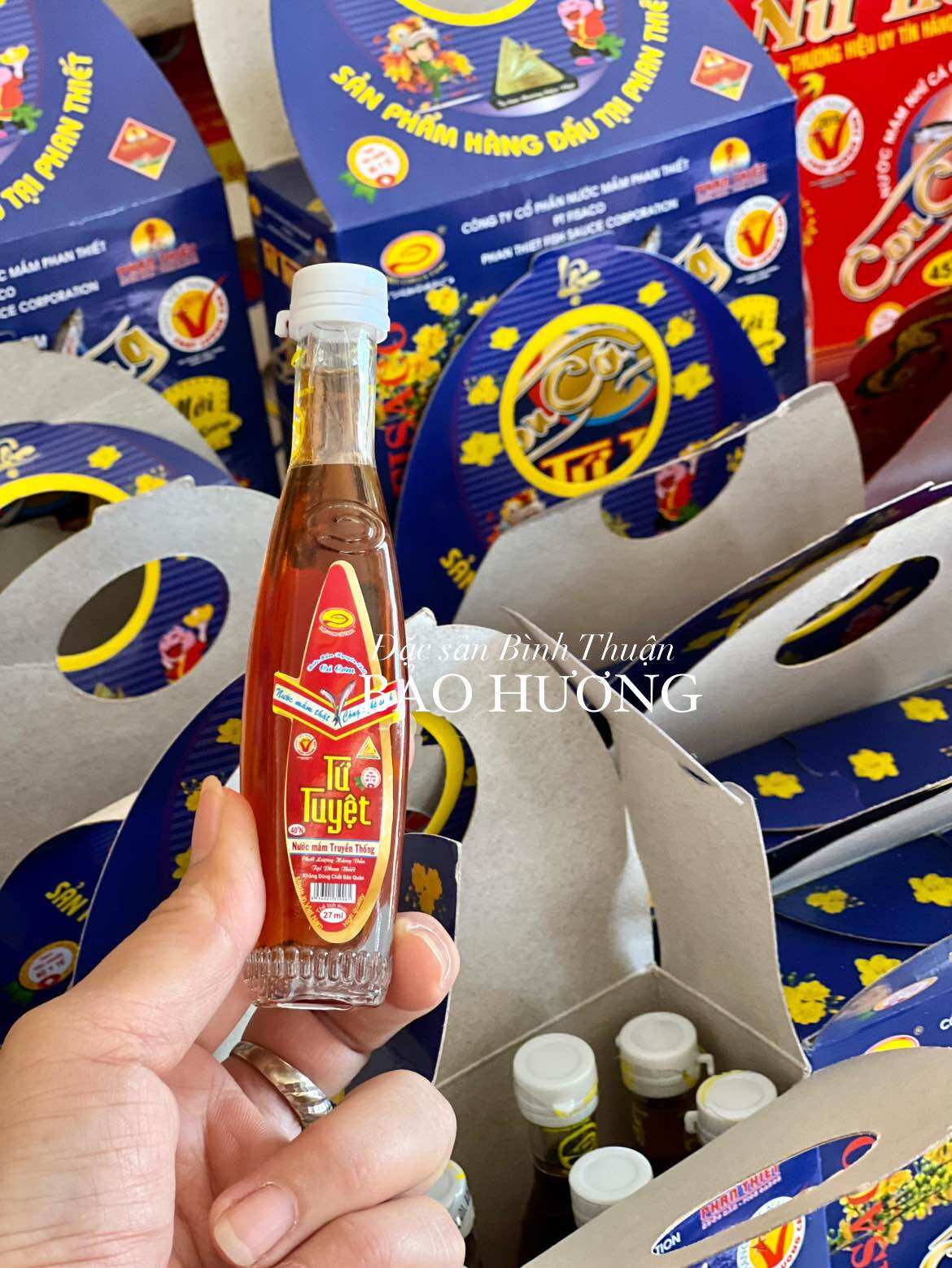 NƯỚC MẮM TỨ TUYỆT - CÔNG TY FISACO ( hộp 10 chai × 27ml )