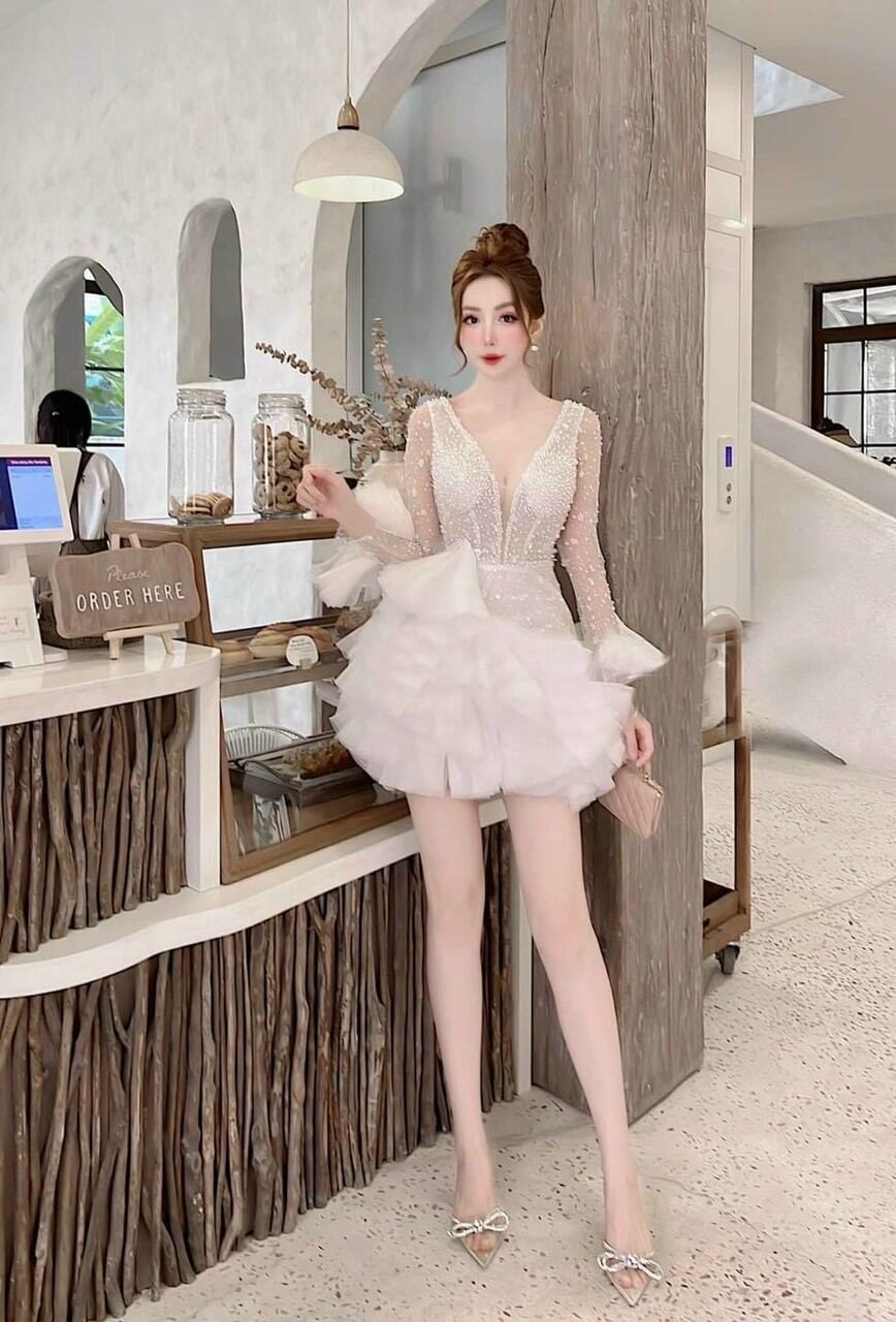 ĐẦM BÈO CƯỜM TAY DÀI