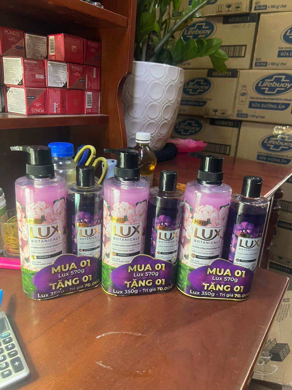 Sữa Tắm Lux 570gr tặng chai 350gr