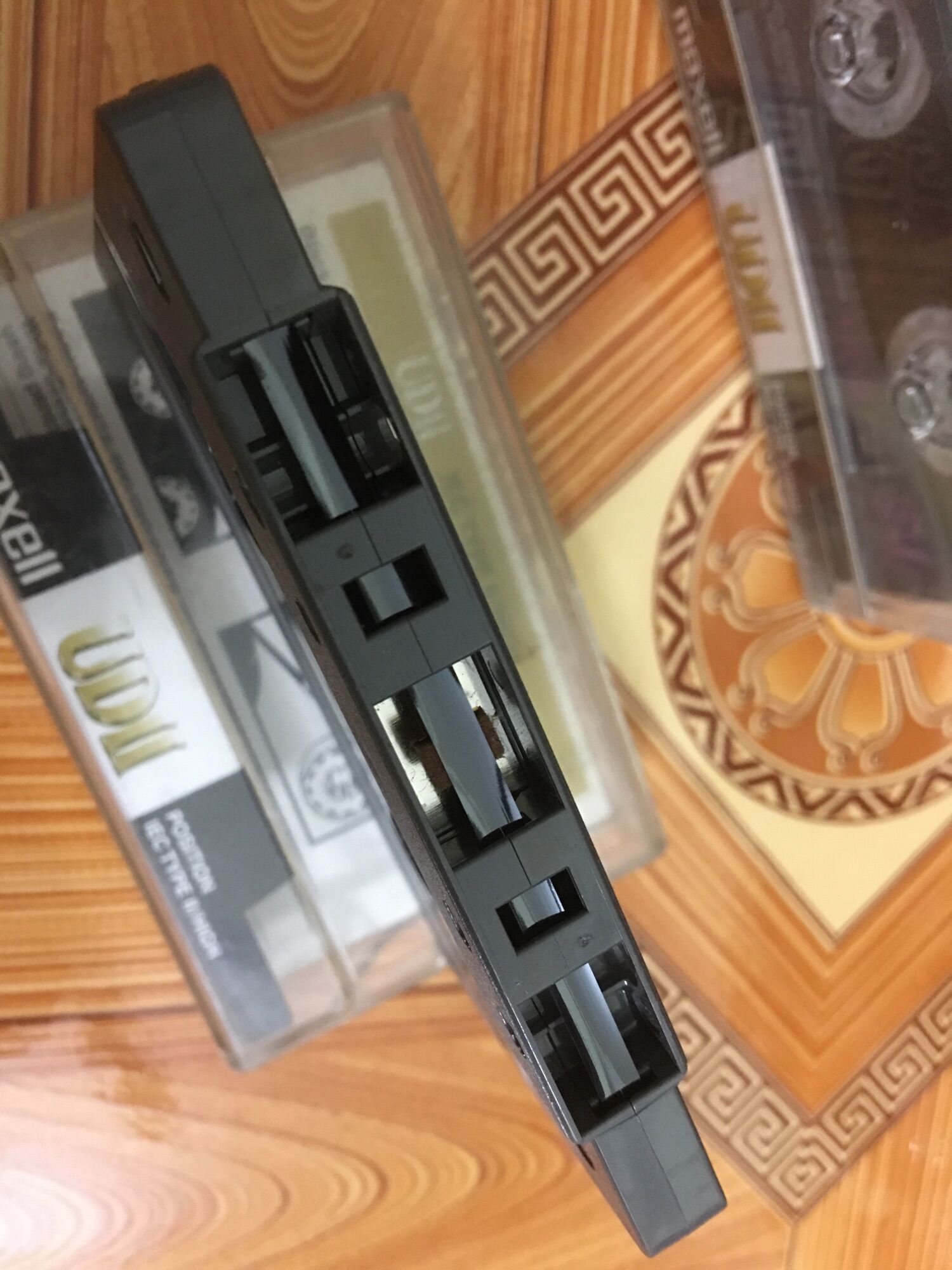 Băng cassette maxell