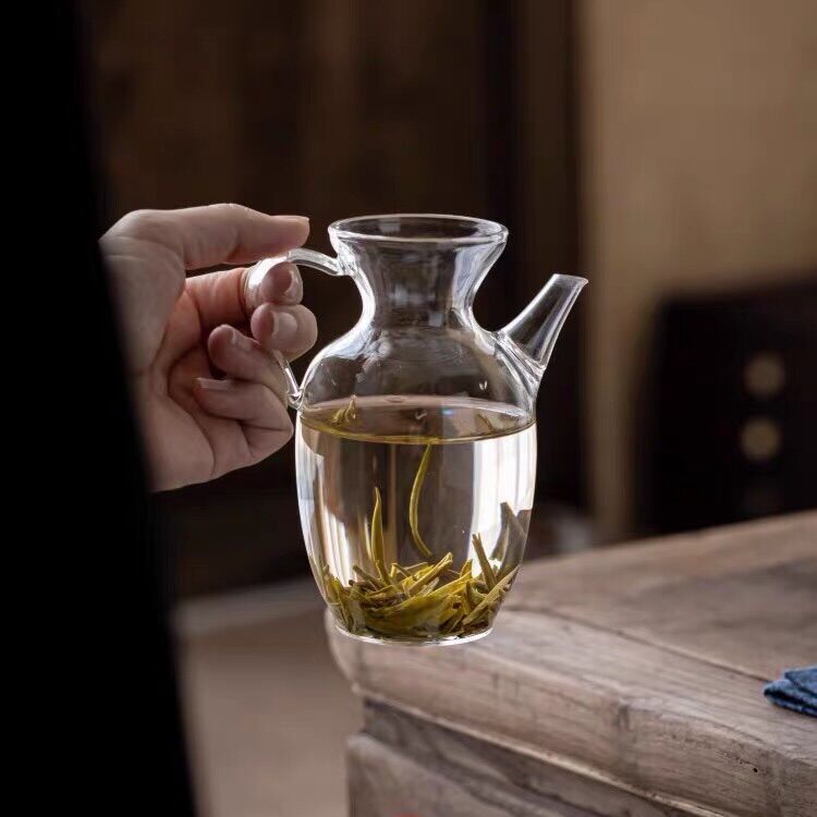 Tống trà thuỷ tinh dung tích: 300ml.
