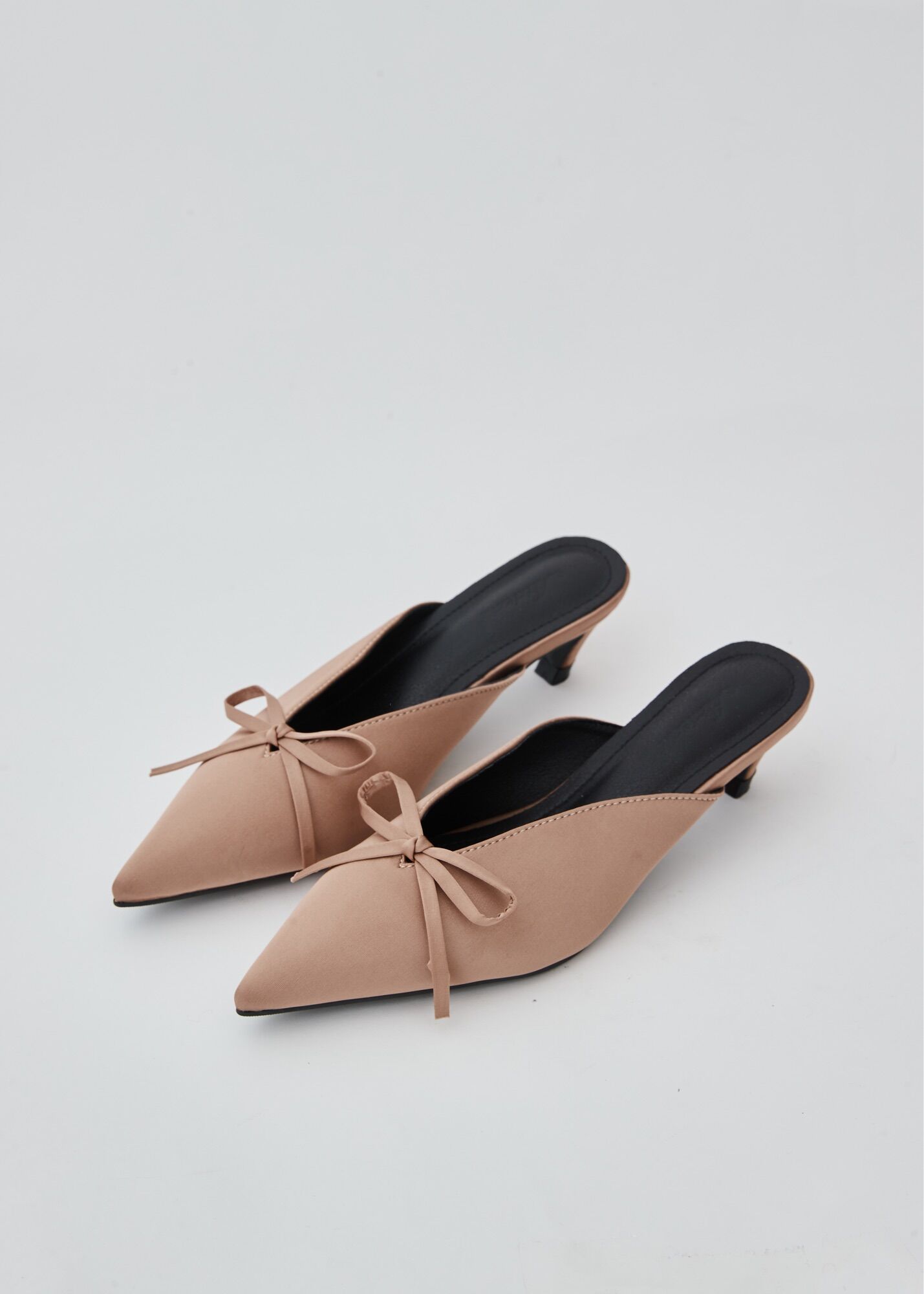 [Nhập RS0822 giảm 30k cho đơn 99k]L81 - ELIANA SILK MULES