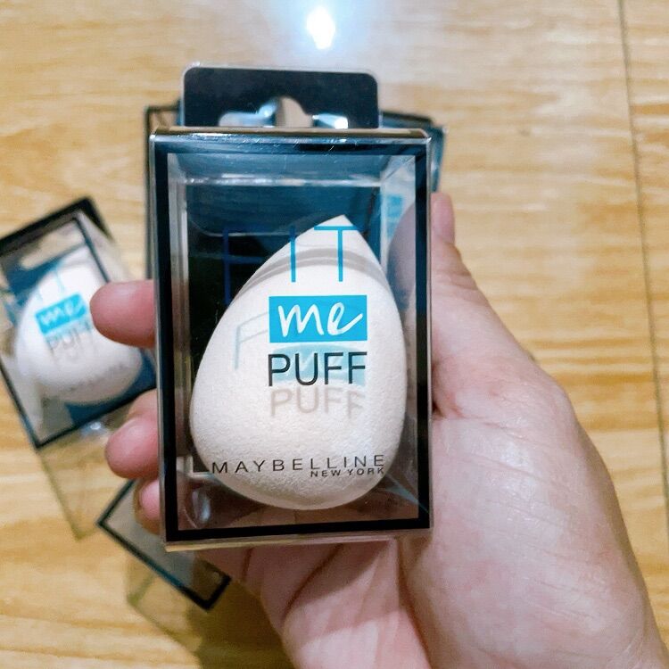 Mút tán kem nền Maybelline