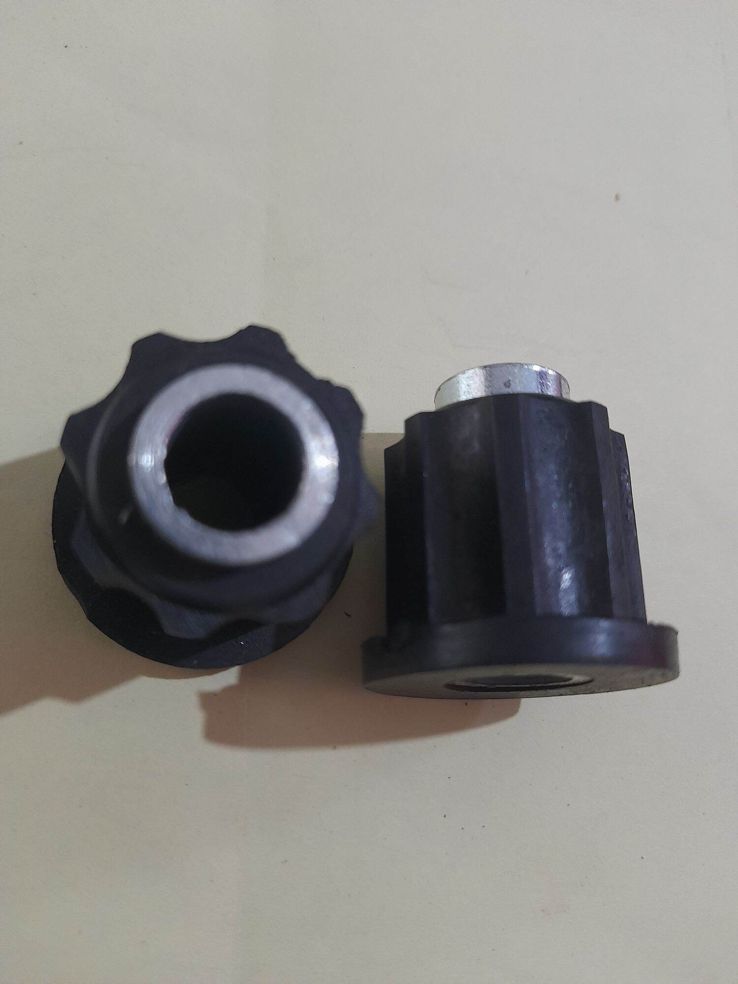 Cao su treo máy hay treo lòng xe Wave ( 1 cặp )