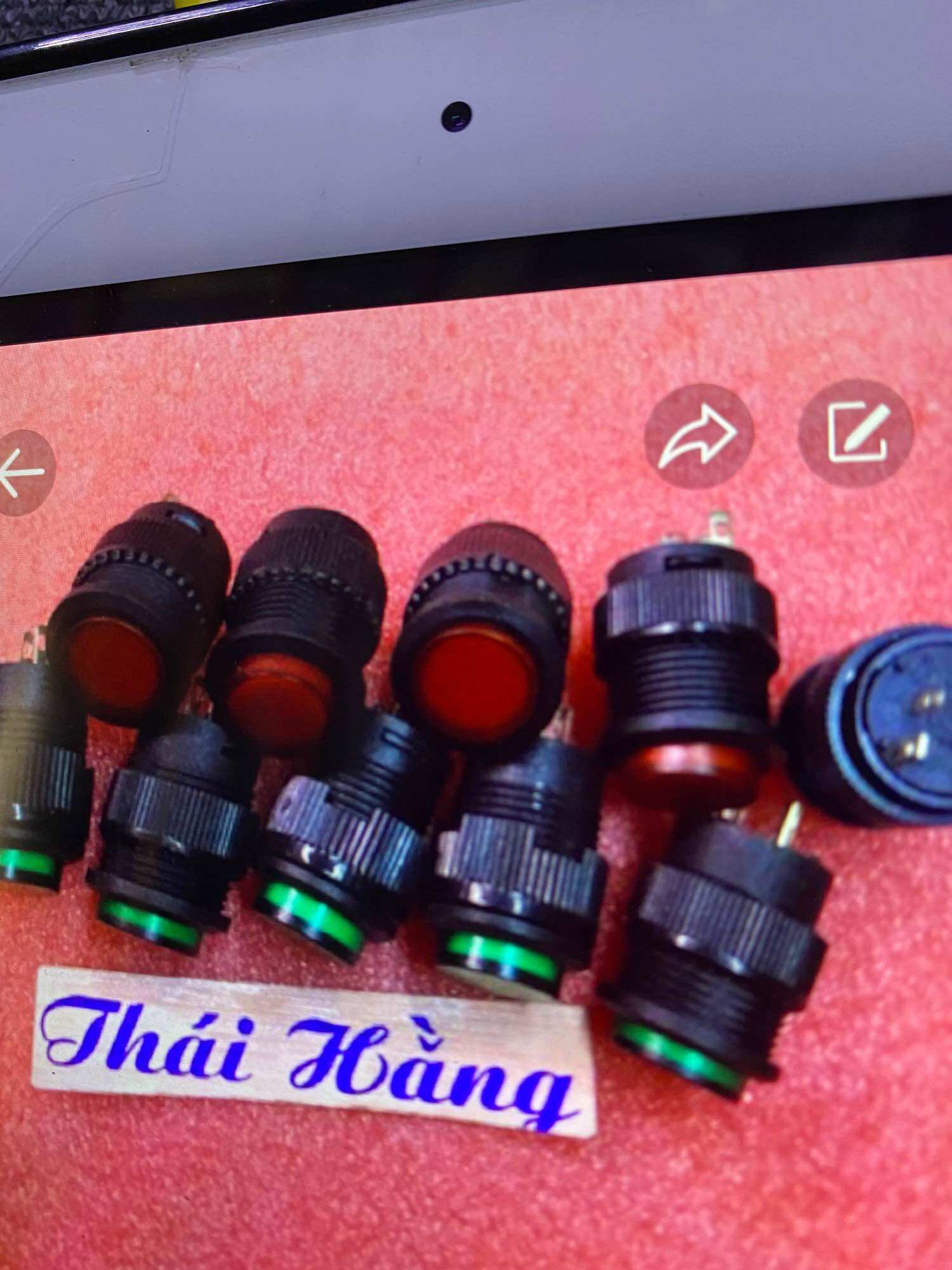 Công tắc có đèn 4 chân nhấn nhả r16-503