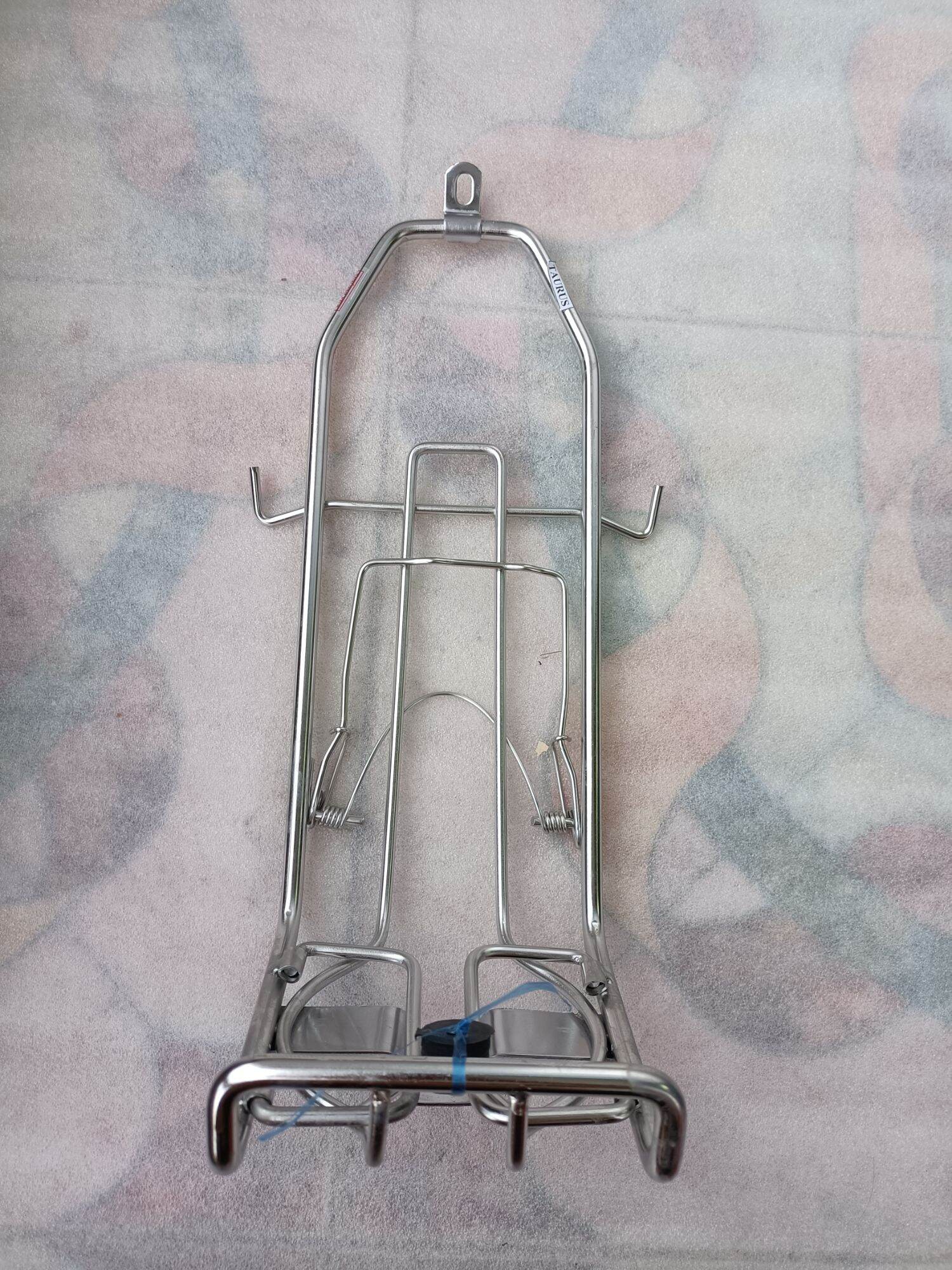 Baga giữa xe Taurus inox 10li