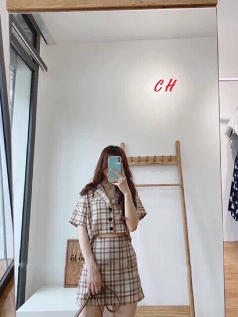 SÉT VÁY KẺ VEC CROPTOP