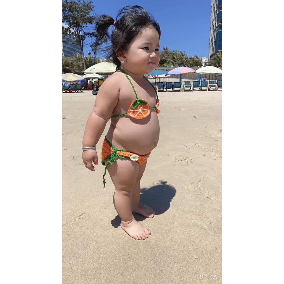 Bikini len handmade hình quả cam cho bé gái