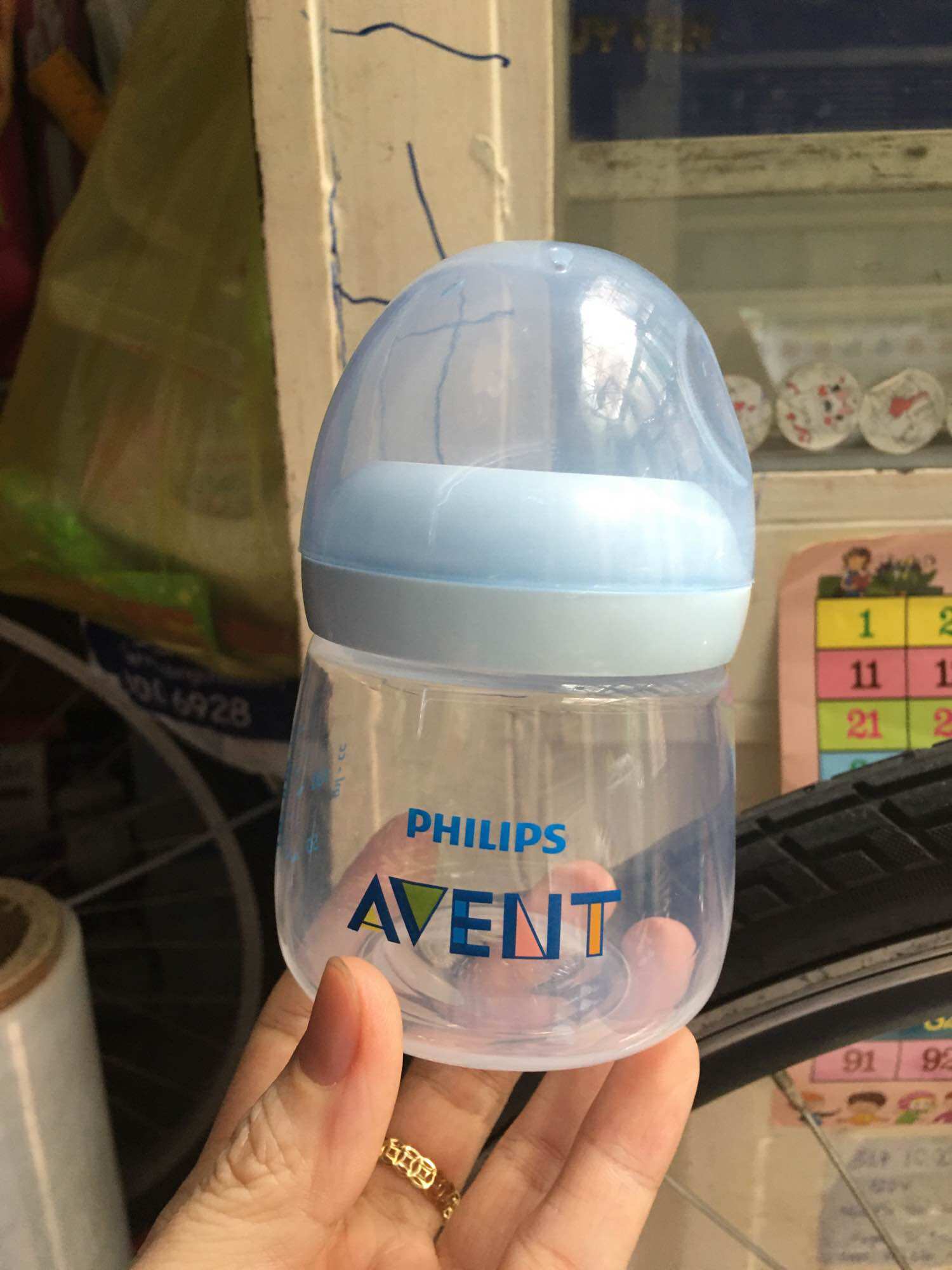 Bình sữa avent 260ml không núm